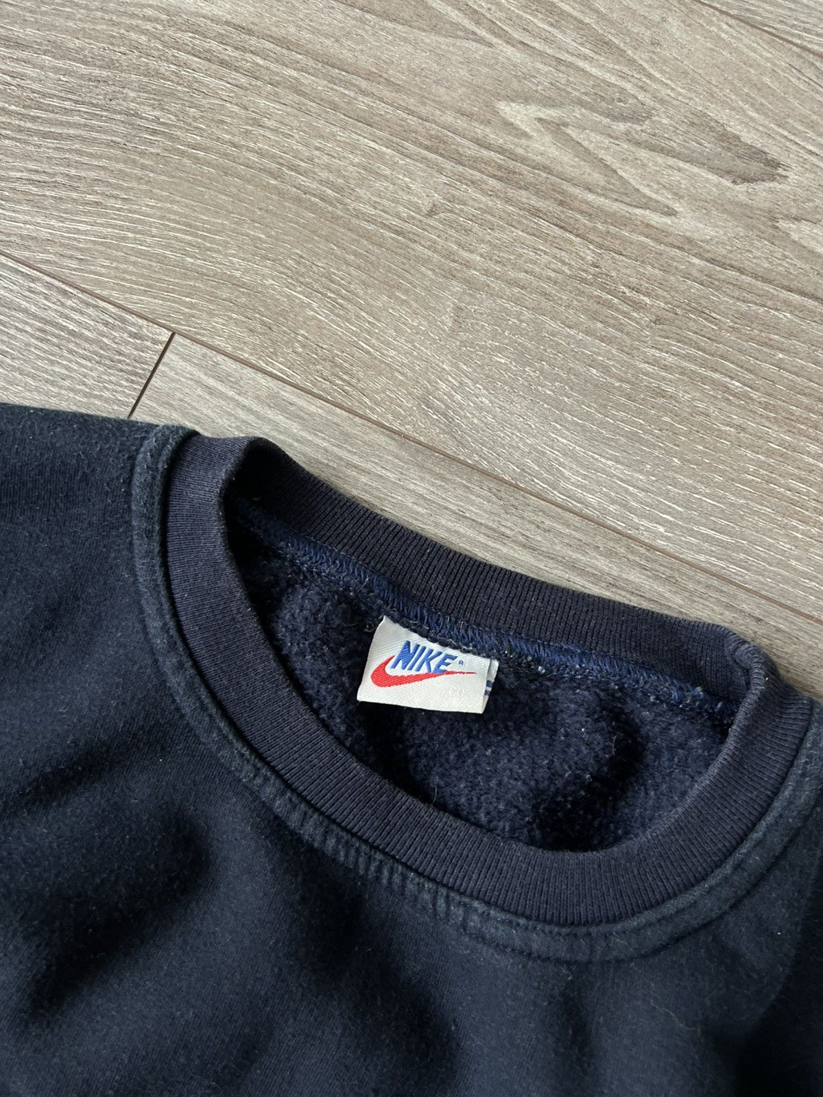 Other Vintage Nike Knit Central Logo Oversize Crew Neck Sweatshirt Size US L / EU 52-54 / 3 - 18 Thumbnail