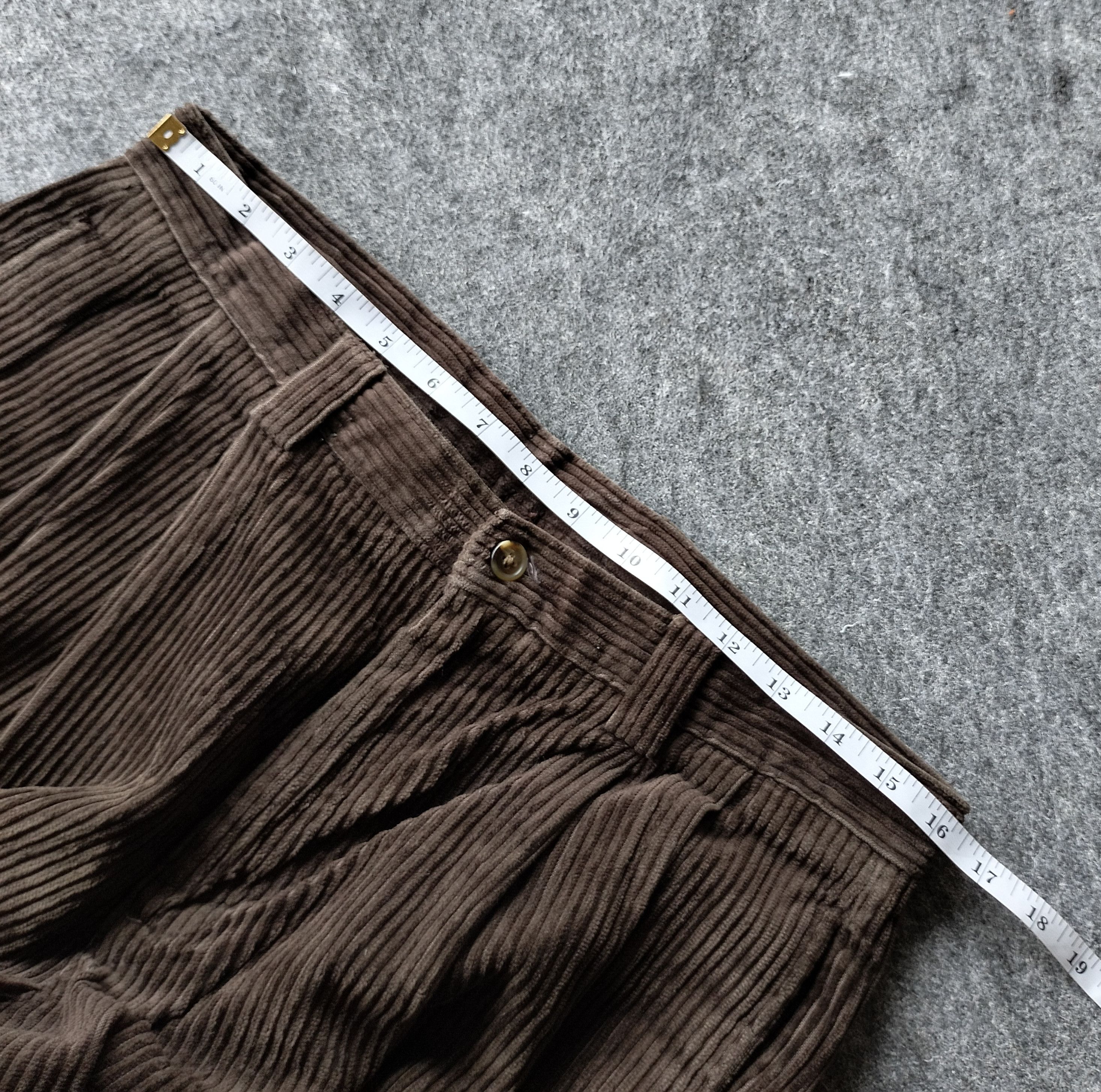 L.L. Bean Vintage LL. Bean pleated waist corduroy pants Size US 32 / EU 48 - 10 Thumbnail