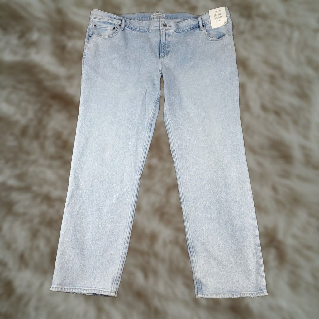 Abercrombie & Fitch Abercrombie & Fitch Jeans Womens Size 37 Blue Straight Leg Distressed Denim Pants Size 25" / US 0 / IT 36 - 1 Thumbnail