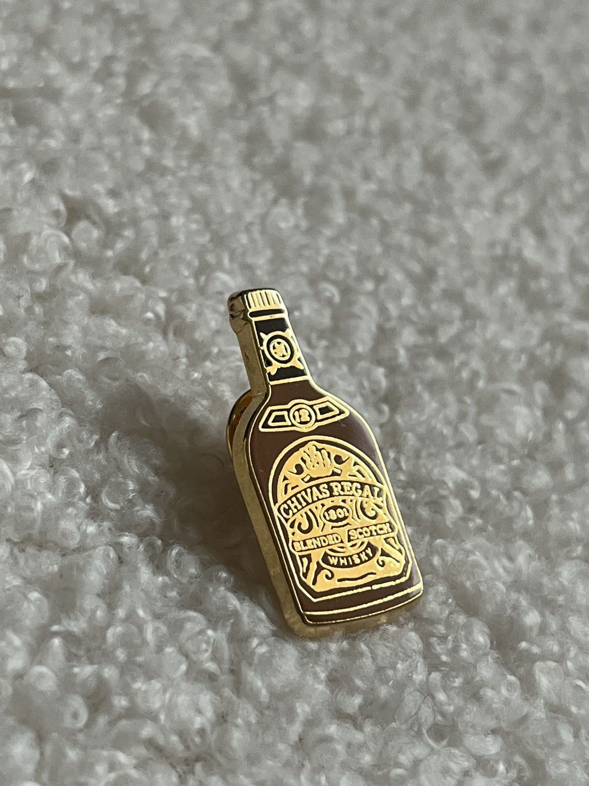 Vintage Chivas Regal vintage pin Size ONE SIZE - 2 Thumbnail