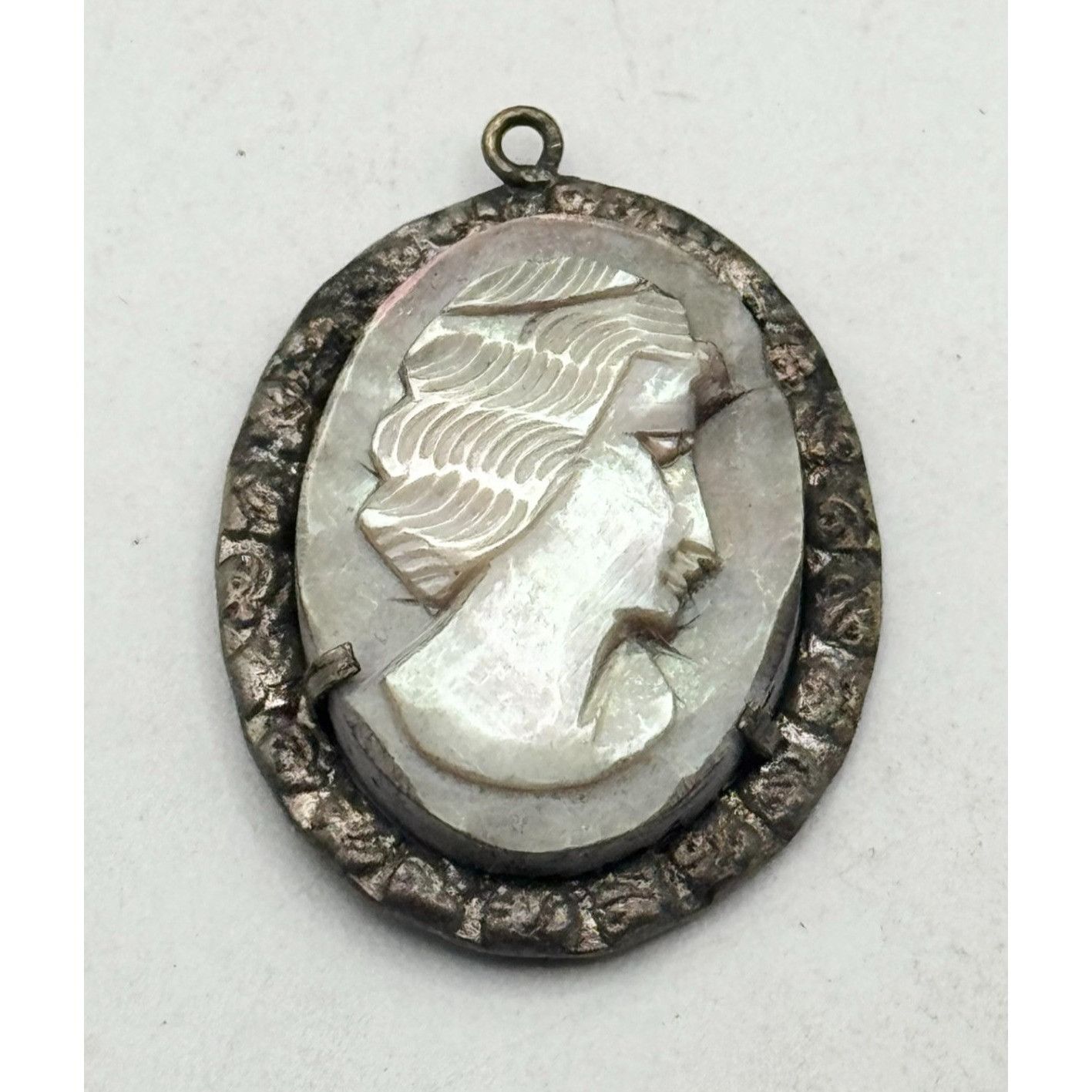 Vintage Estate Sterling Silver Mother of Pearl Abalone Shell Cameo P Size ONE SIZE - 1 Thumbnail