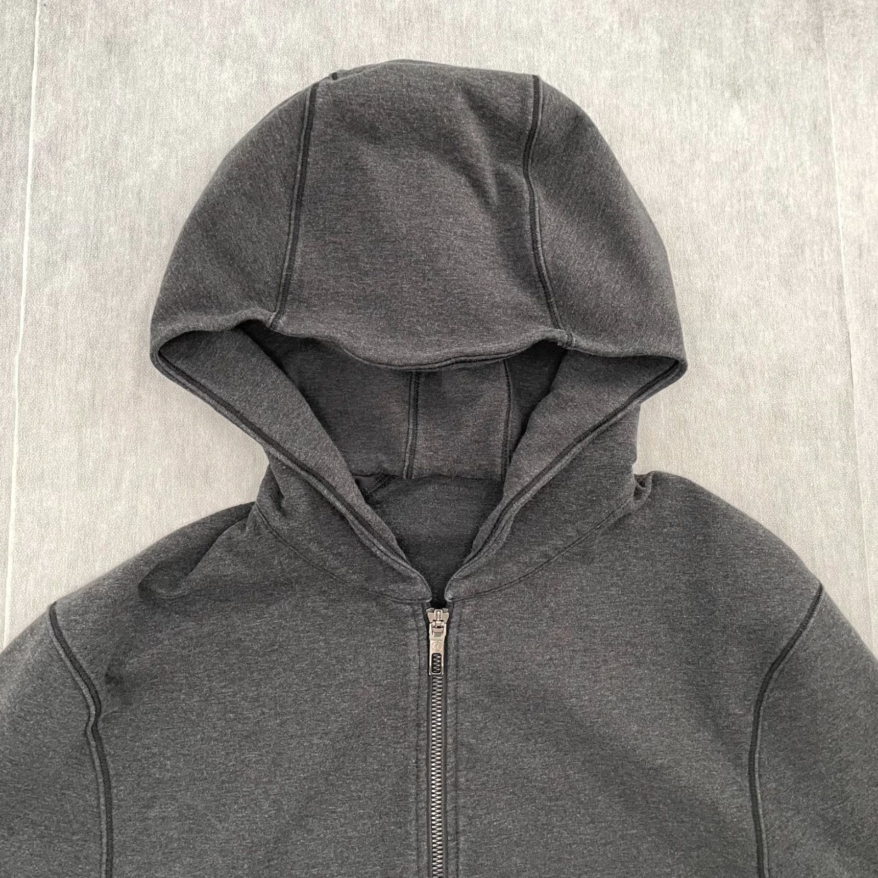 Lululemon VINTAGE Lululemon Hoodie Adult Medium Gray Full Zip Pockets Sports & Outdoor Mens M Size US M / EU 48-50 / 2 - 3 Thumbnail