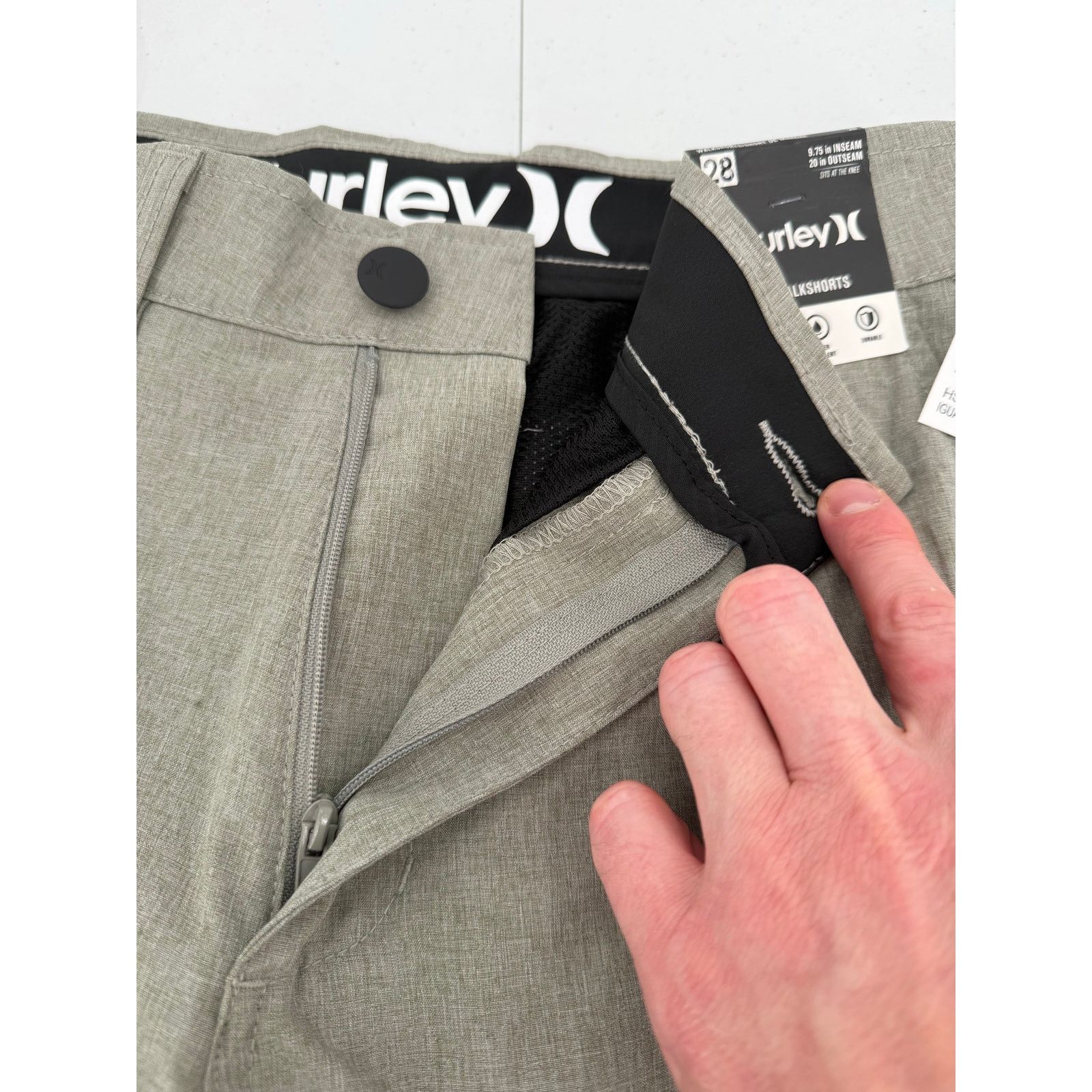 Hurley NWT Hurley Field Tracker Heather Gray Iguana Walkshorts Size US 28 / EU 44 - 2 Thumbnail
