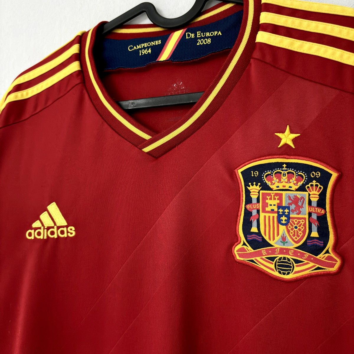 Adidas 2012 2014 Spain National Adidas Home Kit Soccer Jersey Shirt Size US M / EU 48-50 / 2 - 3 Thumbnail