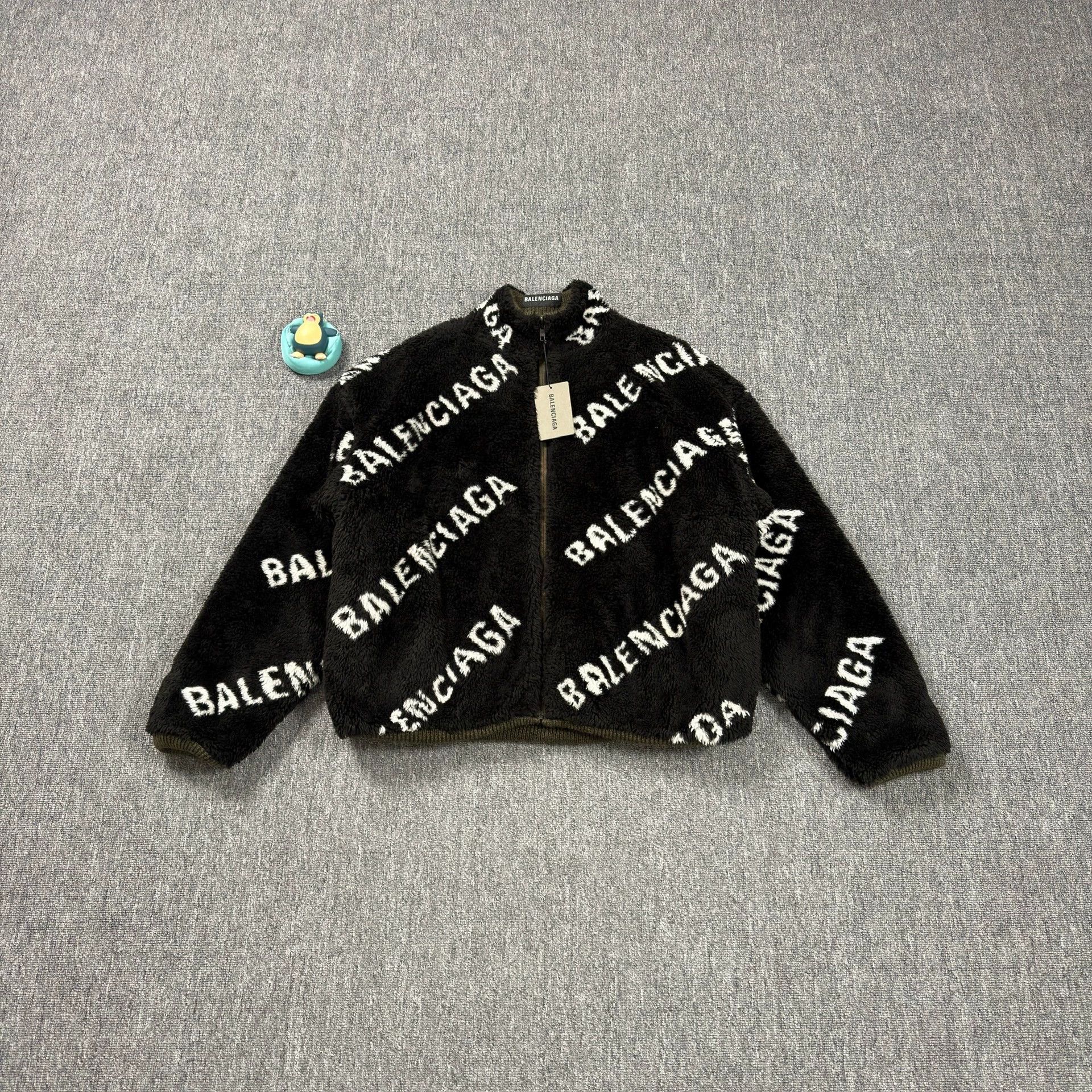 Balenciaga Balenciaga Black Reversible FleeceAll-Over Print Size M / US 6-8 / IT 42-44 - 1 Thumbnail