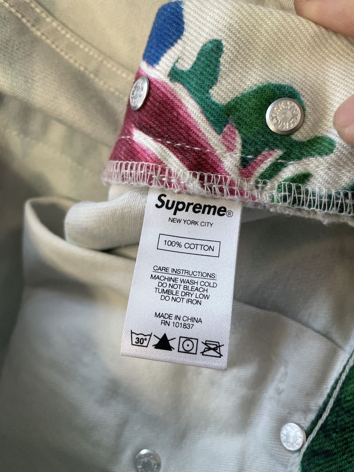 Supreme SUPREME WAVES REGULAR JEANS WHITE 32 | Grailed 