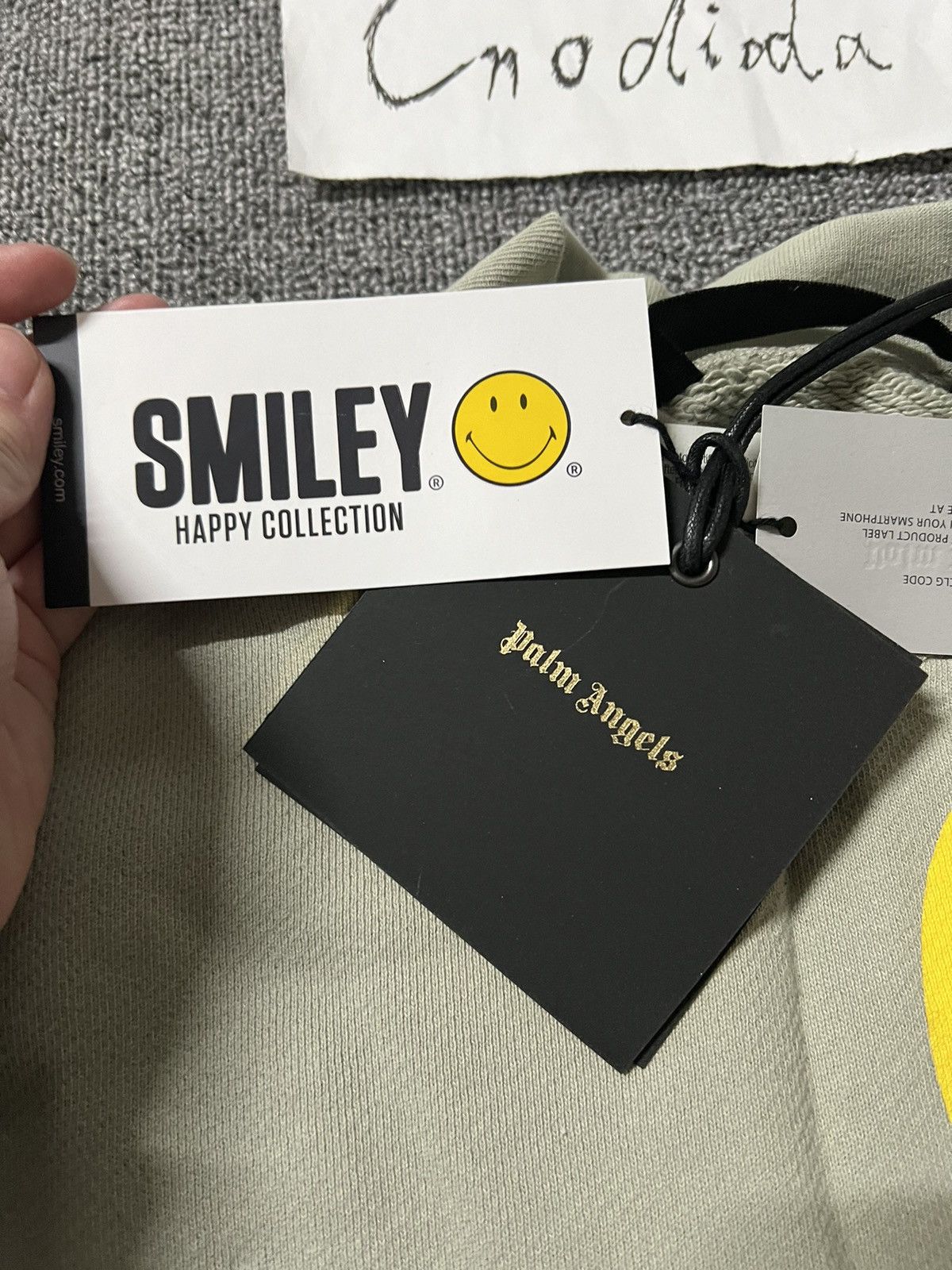 Palm Angels 「retail💲595」Brand new palm angels x smiley juggler crewneck Size US XL / EU 56 / 4 - 5 Thumbnail