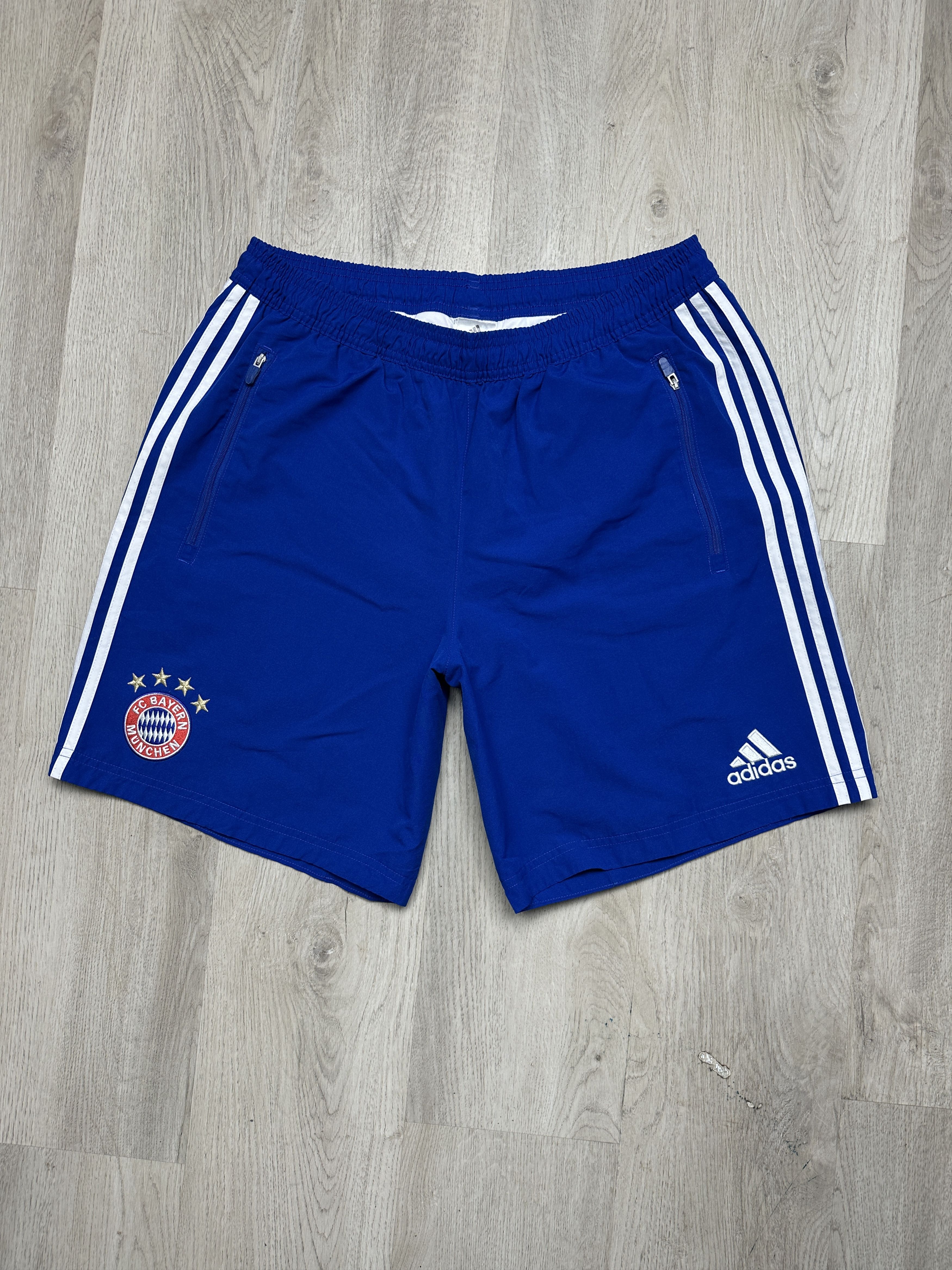 Adidas Adidas Bayern Munich Mens Football Soccer Shorts Size US 34 / EU 50 - 1 Thumbnail