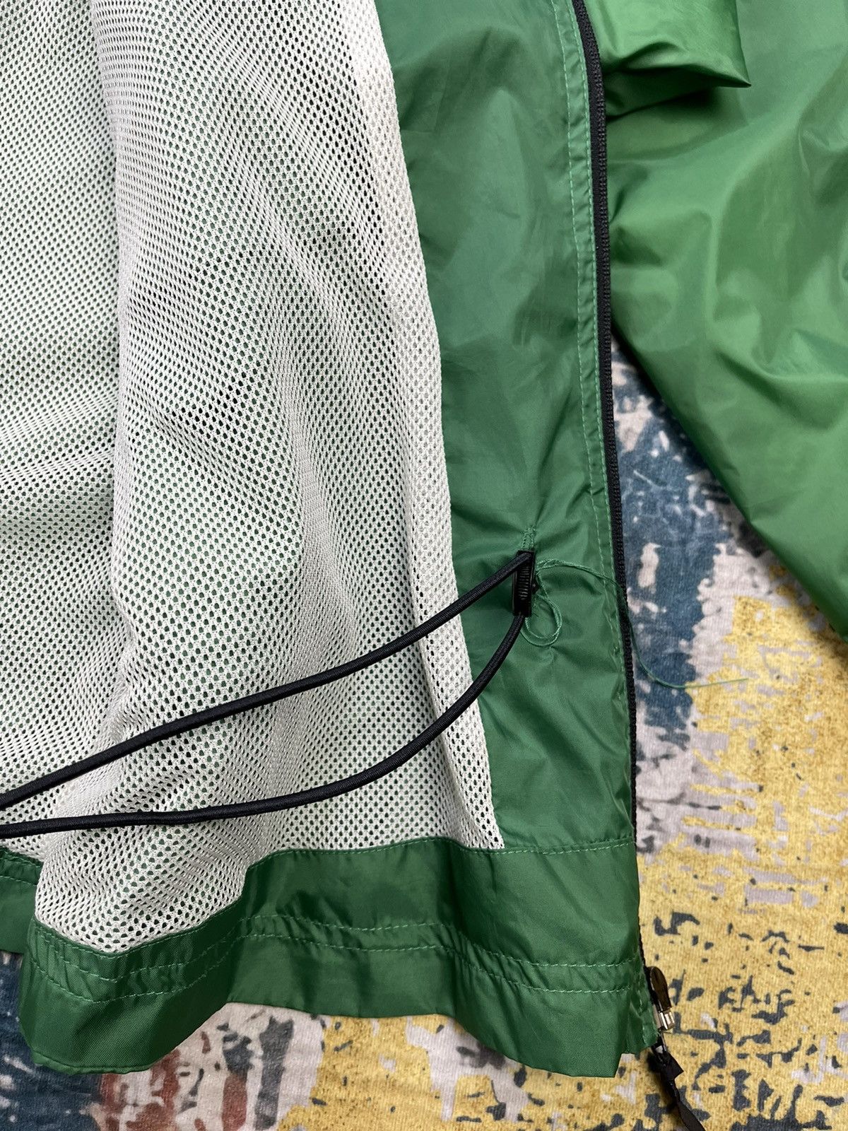 Nike Vintage 90s Nike Retro Green White Windbreaker Jackets Size US M / EU 48-50 / 2 - 12 Thumbnail