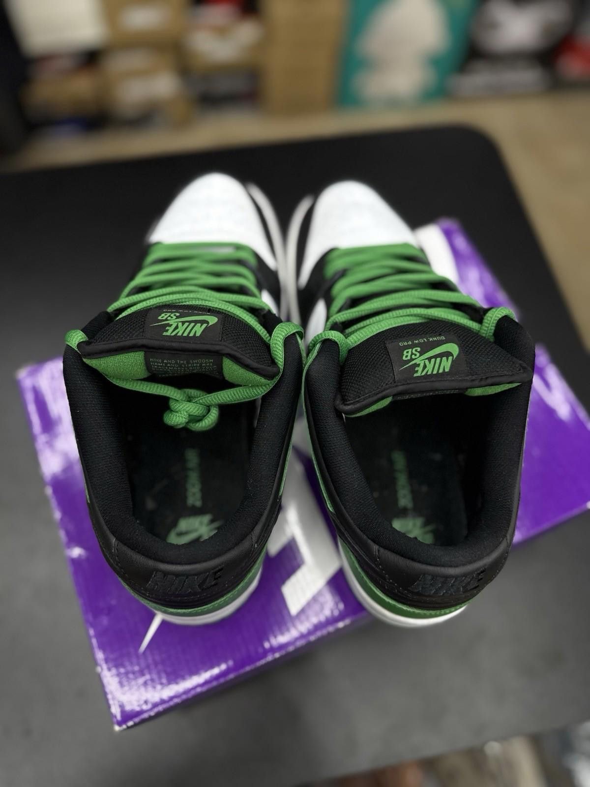 Nike Nike SB Dunk Low Green Black Toe BQ6817-302 Men Size 10 Size US 10 / EU 43 - 9 Thumbnail
