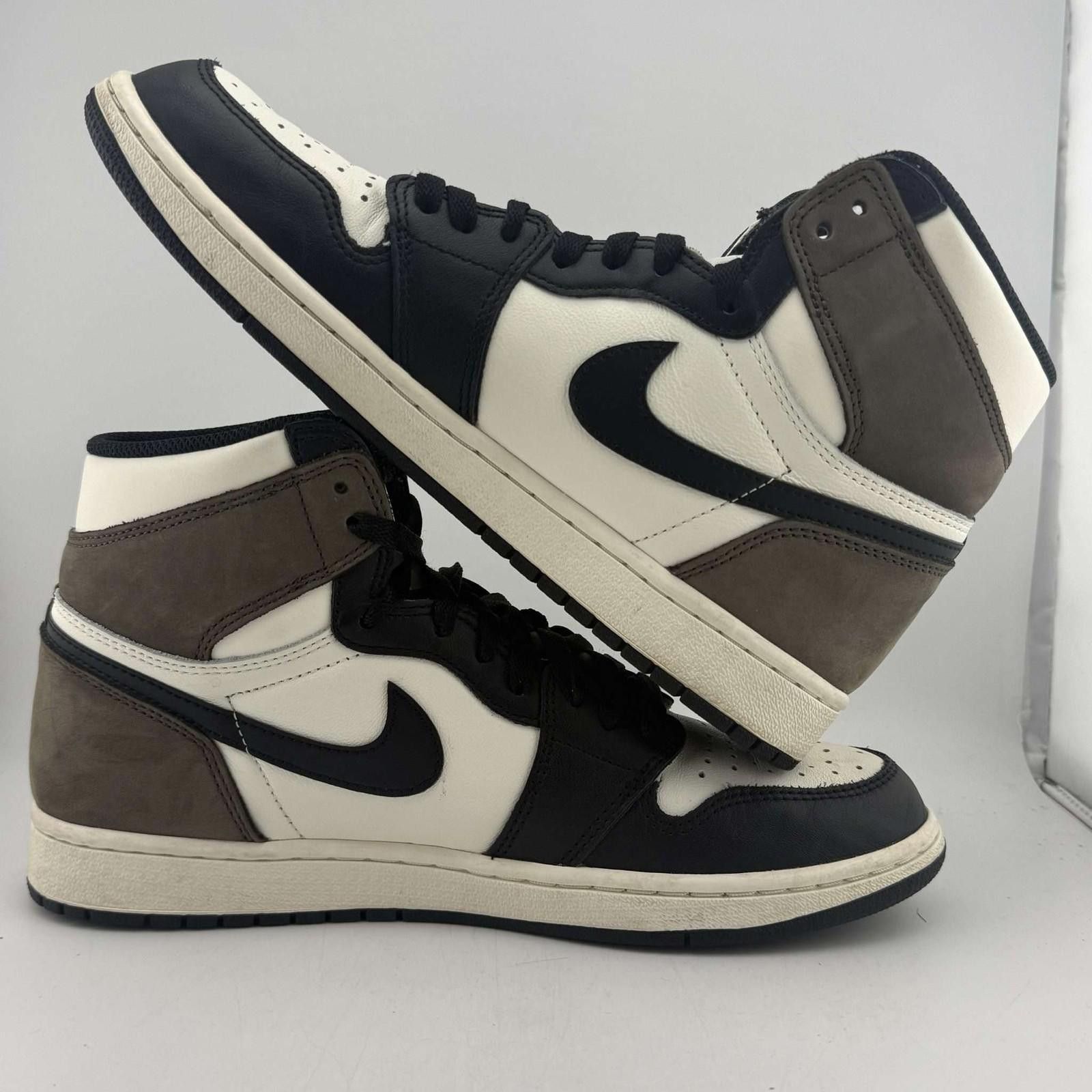 Jordan Brand Jordan 1 Mocha Sneakers US 10 Used No Box 555088-105 Size US 10 / EU 43 - 7 Thumbnail