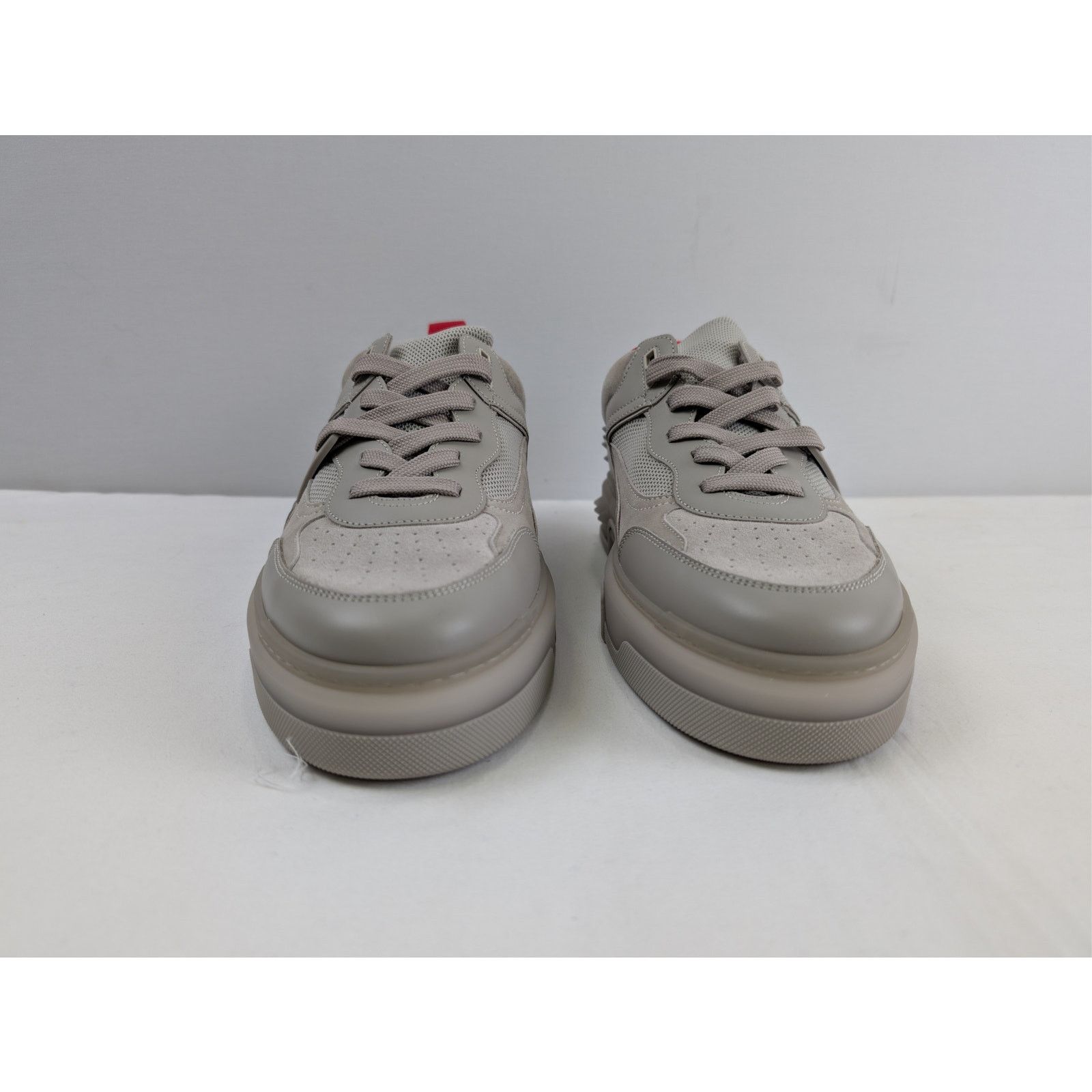 Christian Louboutin o1rshd1 Astroloubi Flat Shoe Sneakers in Grey 44 Size US 11 / EU 44 - 9 Thumbnail