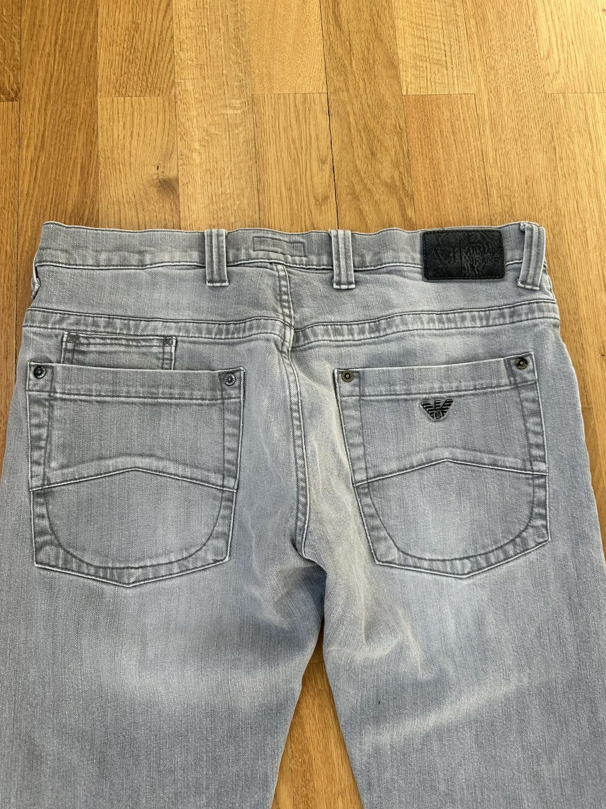 Giorgio Armani Vintage Giorgio Armani Gray Denim Jeans Metal Logo 33 Size Size US 33 - 12 Thumbnail