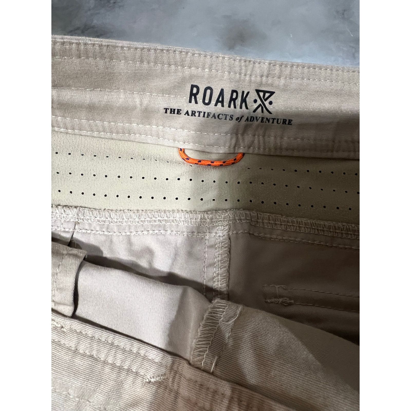 Roark Roark Layover 2.0 Hybrid Shorts Men’s 28 Khaki Adventure Size US 28 / EU 44 - 3 Thumbnail