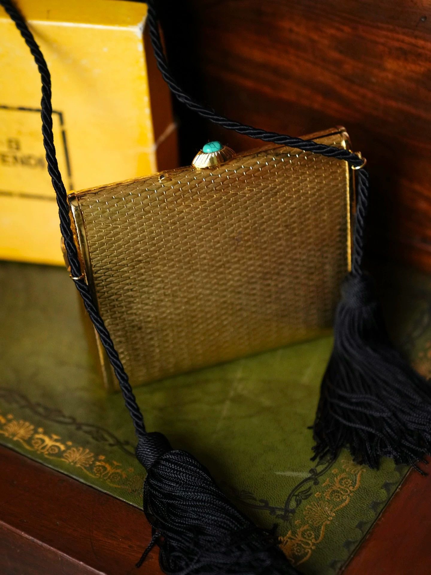 Fendi Fendi Vintage Metal Gem Tassel Evening Clutch Women's Rare Size ONE SIZE - 9 Thumbnail