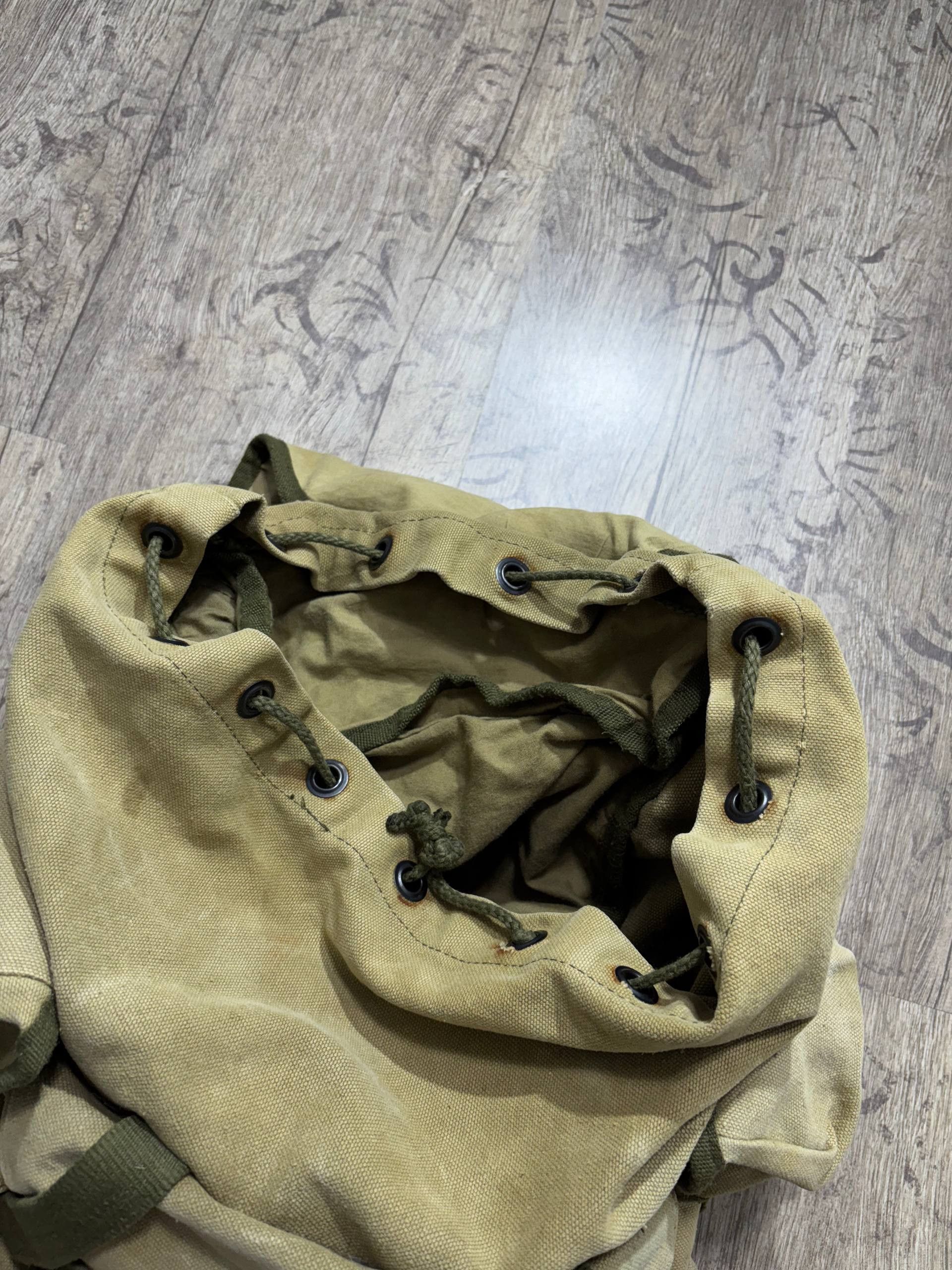Diesel VTG DIESEL CARGO MILITARY Y2K MULTIPOCKET SLING BAG BACKPACK Size ONE SIZE - 14 Thumbnail