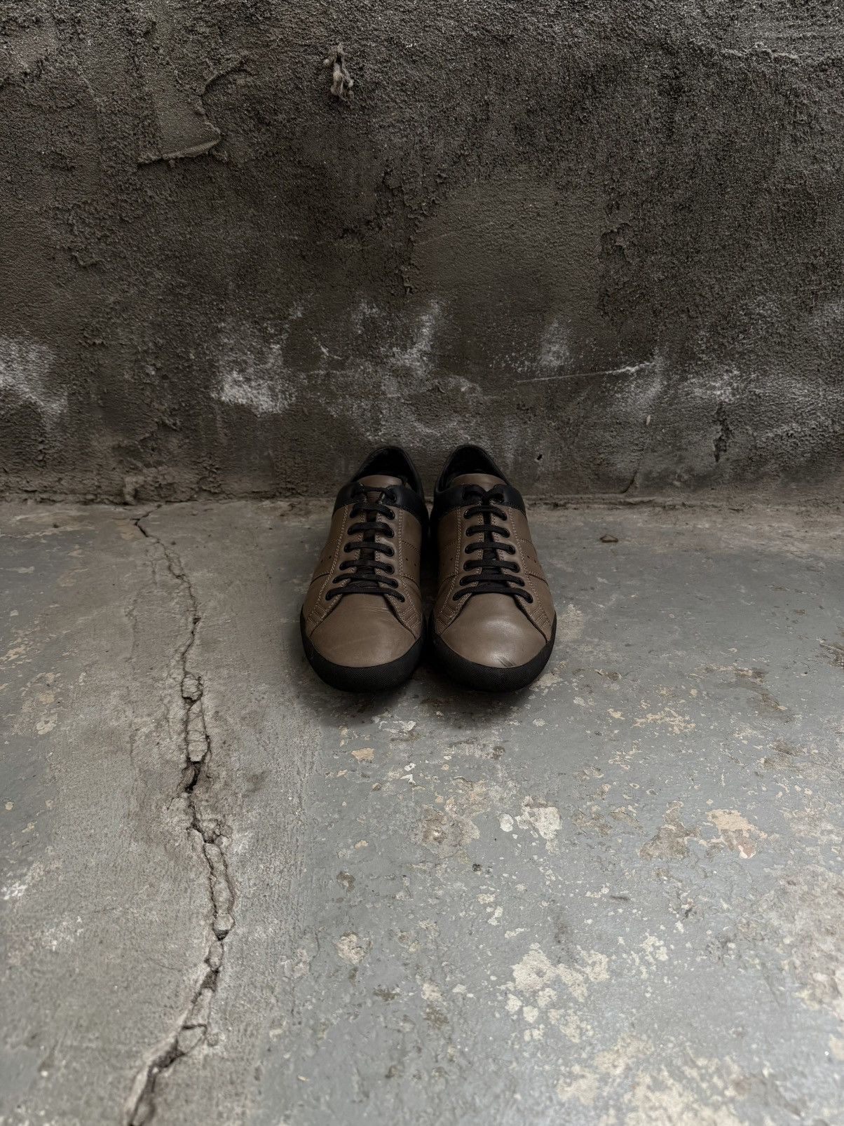 Dior × Hedi Slimane AW05 “These Grey Days” B11 Trainer Sneakers Size US 9 / EU 42 - 2 Thumbnail
