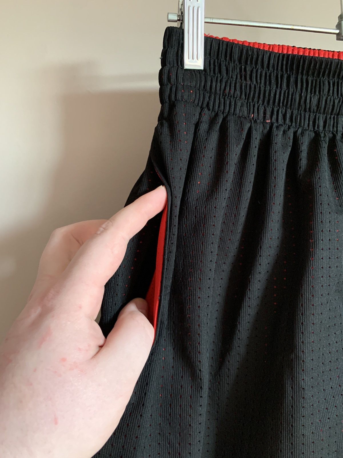 NBA Chicago bulls nba adidas shorts basketball 2015 with pockets Size US 30 / EU 46 - 4 Thumbnail