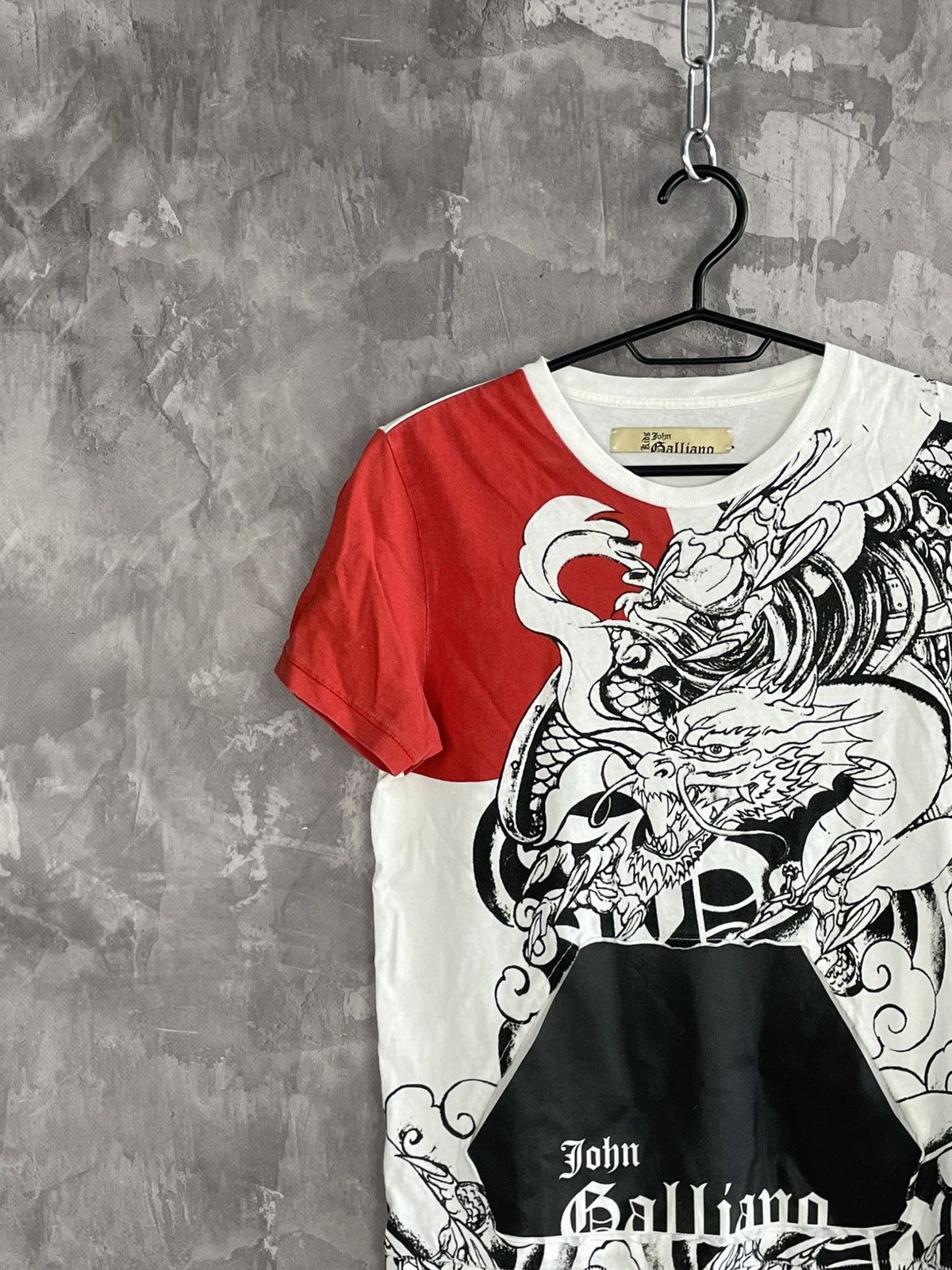 John Galliano Y2K John Galliano Dragon Spell Out T-shirt Size M / US 6-8 / IT 42-44 - 3 Thumbnail