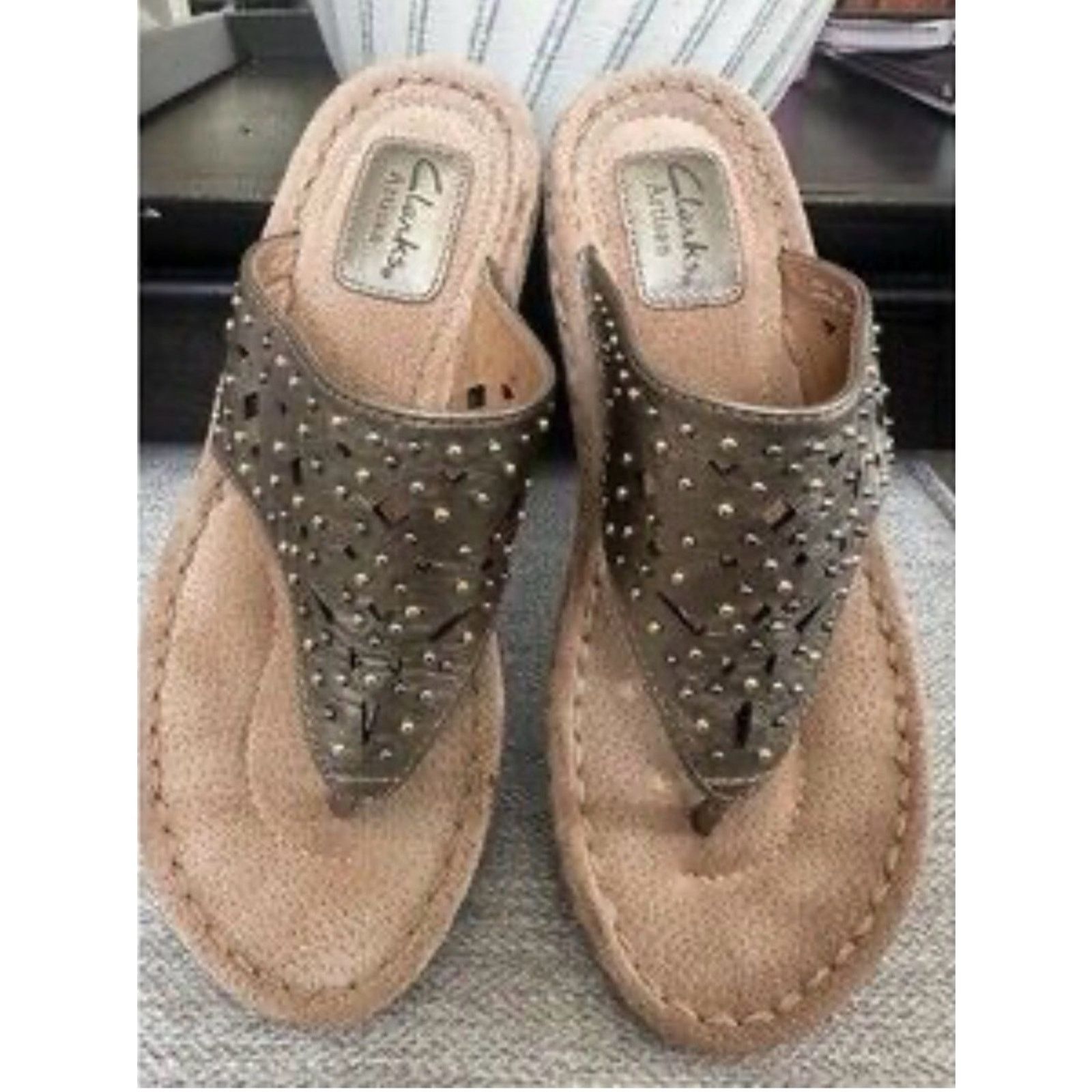 Clarks Clarks Metallic Subtle Gold Studded Thong Sandals 1.5” Heel Size US 9 / IT 39 - 1 Thumbnail