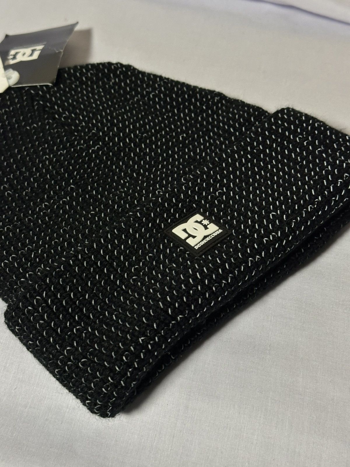 DC DC Sight Beanie, a cuffed knit hat. Size ONE SIZE - 5 Thumbnail