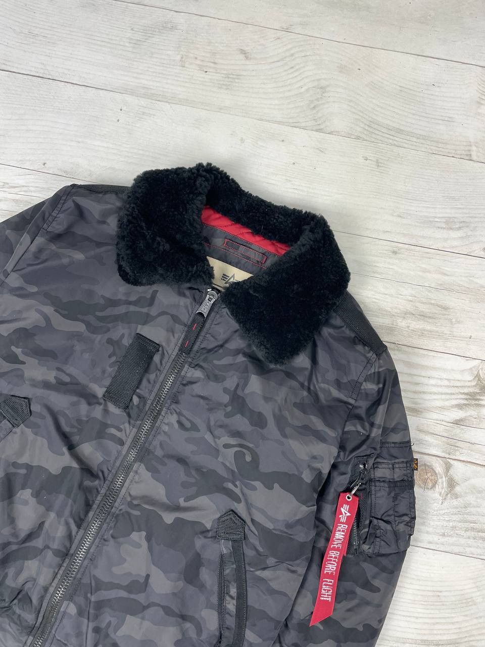 Alpha Industries Vintage Alpha Industries Camo Bomber Jacket US Military Army Size US L / EU 52-54 / 3 - 2 Thumbnail