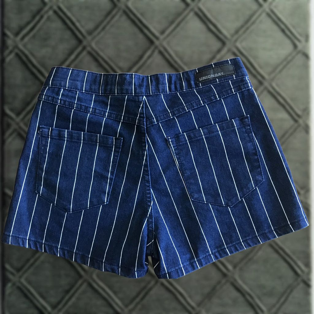 Vintage Unionbay Shorts Jeans Pin Stripes Blue 5 NWT Juniors Women XS? Size 27" / US 4 / IT 40 - 1 Thumbnail