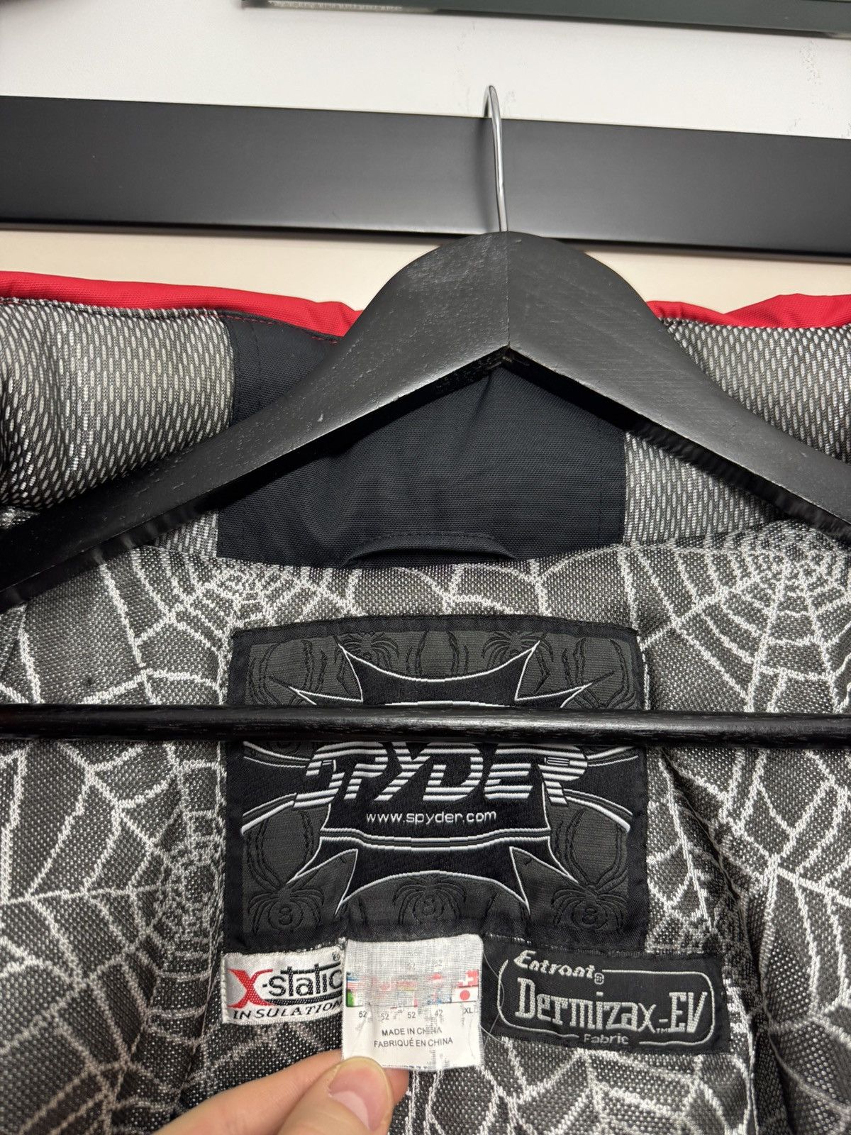 Spyder Spyder X-static Insulat Ski jacket Spiderweb Black Red Hype Size US XL / EU 56 / 4 - 4 Thumbnail