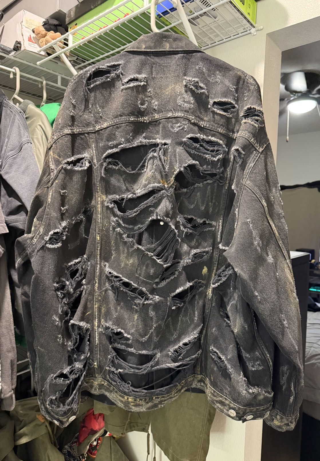 Balenciaga Size 3 destroyed denim jacket Size US L / EU 52-54 / 3 - 2 Thumbnail