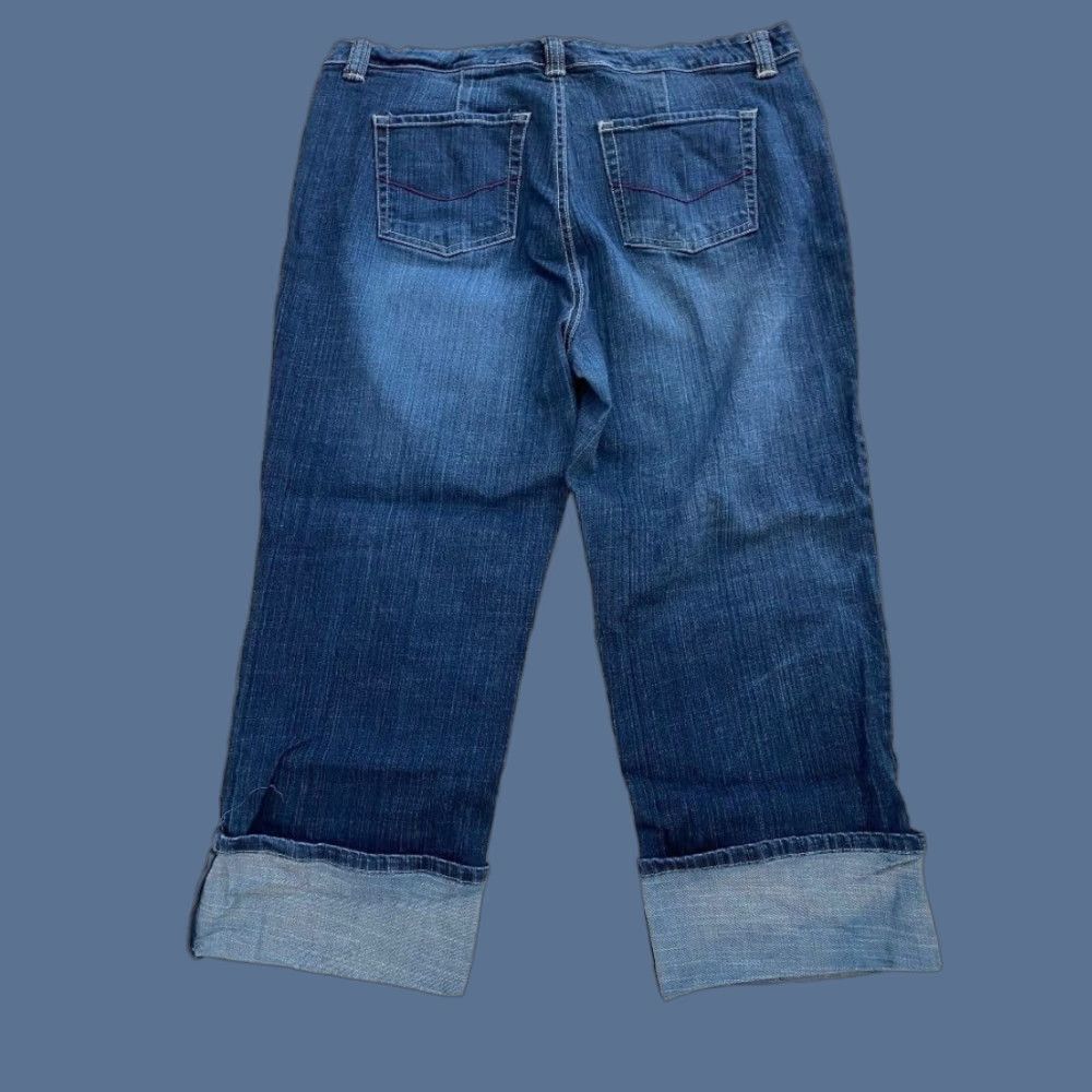 Vintage Bandolino Blu Jeans 18W Cropped Cuffed Denim Med Wash Blue Womens Size 40" / US 18 - 1 Thumbnail
