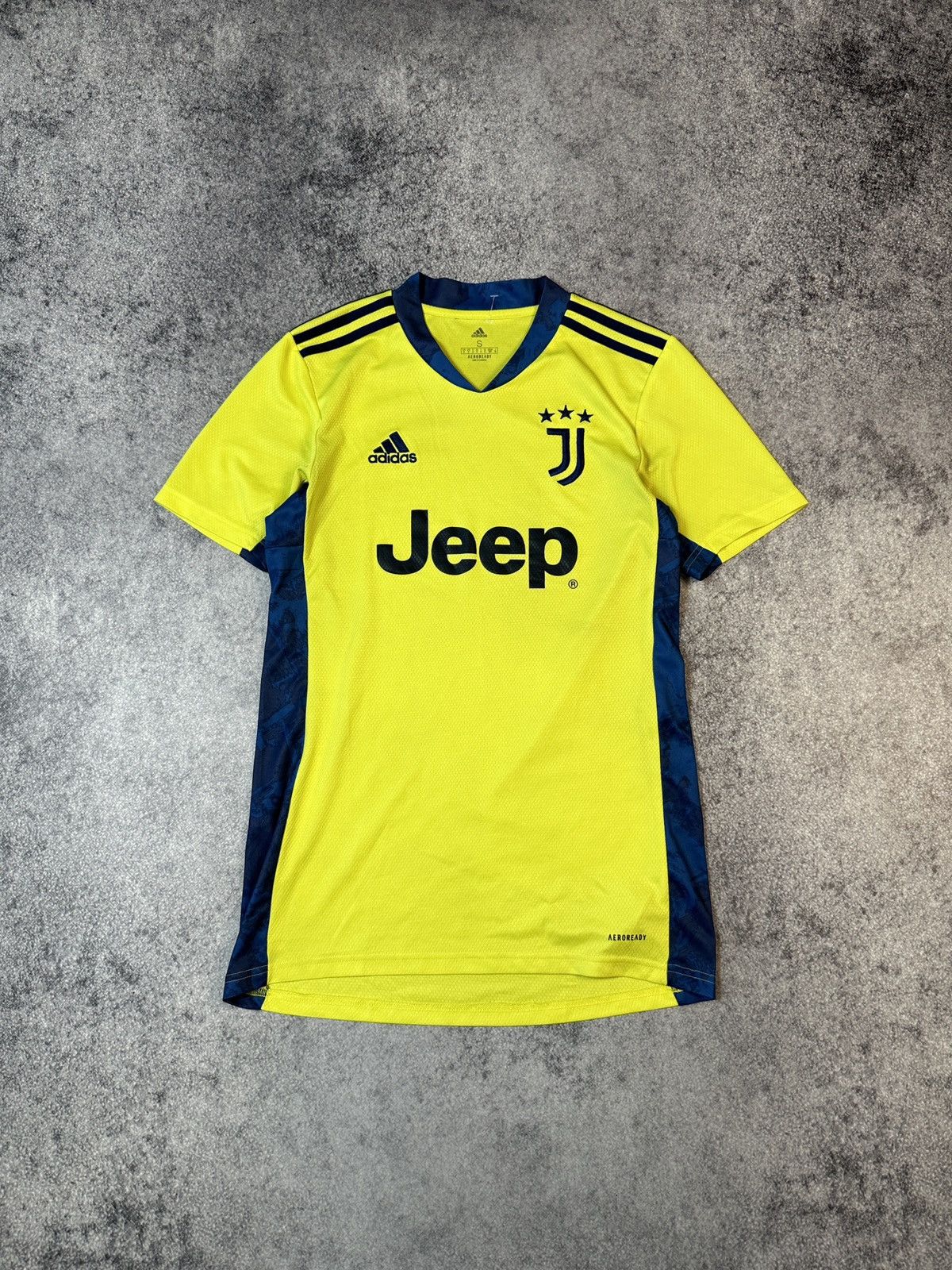 Adidas Adidas Juventus 20/21 Soccer Jersey Blokecore S Rare Casual Size US S / EU 44-46 / 1 - 1 Thumbnail
