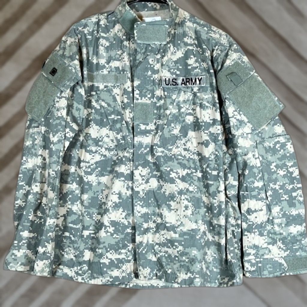 Vintage **Army Military Mens Green Coat Camouflage Uniform Medium Regular** User: **Military Army Mens Green Coat Camouflage Uniform Medium Regular** Size US M / EU 48-50 / 2 - 1 Thumbnail