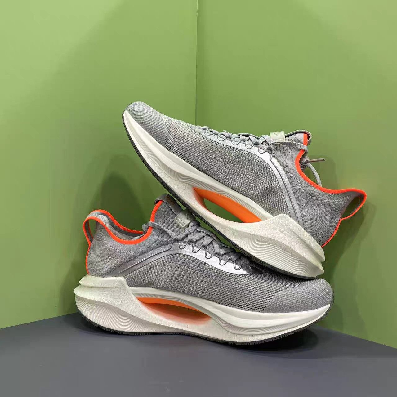 Li-Ning Li-Ning Big JueYing Boom Grey Orange Running Shoes K15 Size US 10 / EU 43 - 5 Thumbnail