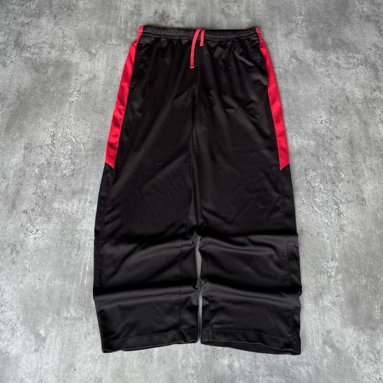 Athletic Works × Vintage Athletic Works Black & Red Baggy Grunge Opium Sweatpants Size US 36 / EU 52 - 1 Thumbnail