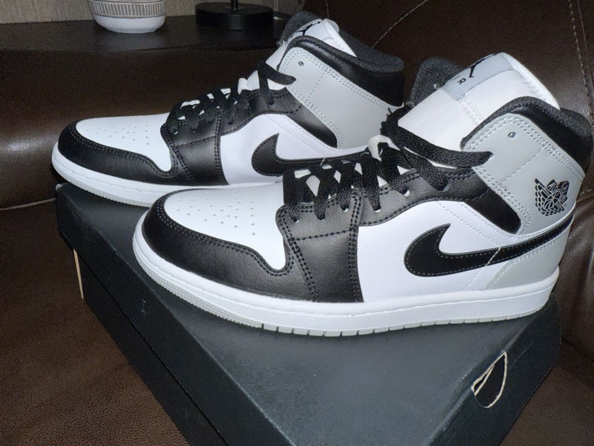 Jordan Brand Nike Air Jordan retro 1 “Baron” mid-top shoes, NEW w/box 8.5 Size US 8.5 / EU 41-42 - 11 Thumbnail