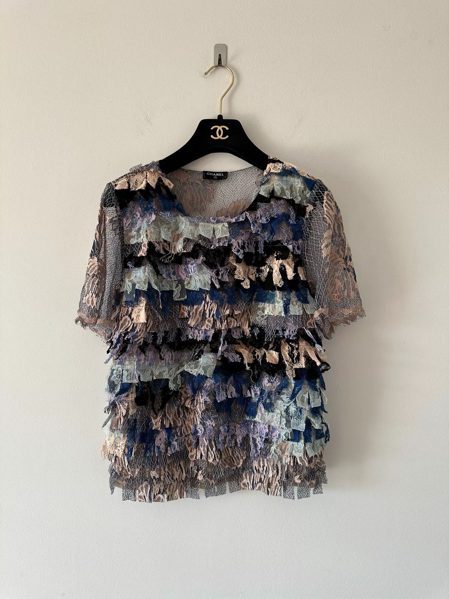 Chanel Chanel Petal Lace Short-Sleeve Tee Size S / US 4 / IT 40 - 1 Thumbnail