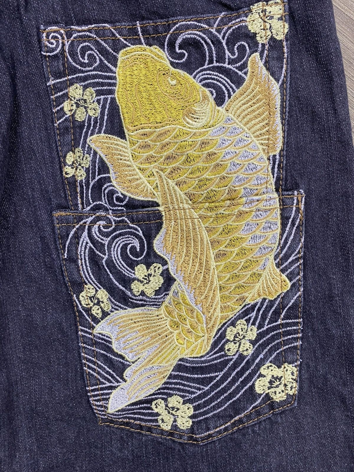 Ed Hardy Vintage Karakuri Tamashi Embroidered Koi Sakura Y2K Jeans Size US 32 / EU 48 - 12 Thumbnail