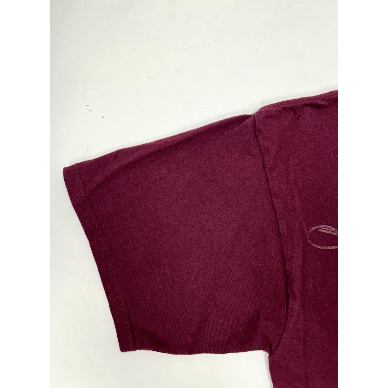 Gildan VINTAGE A Hero Next Door Spatula Band Graphic Tee XL 2000s Maroon Gildan Men Size US XL / EU 56 / 4 - 4 Thumbnail