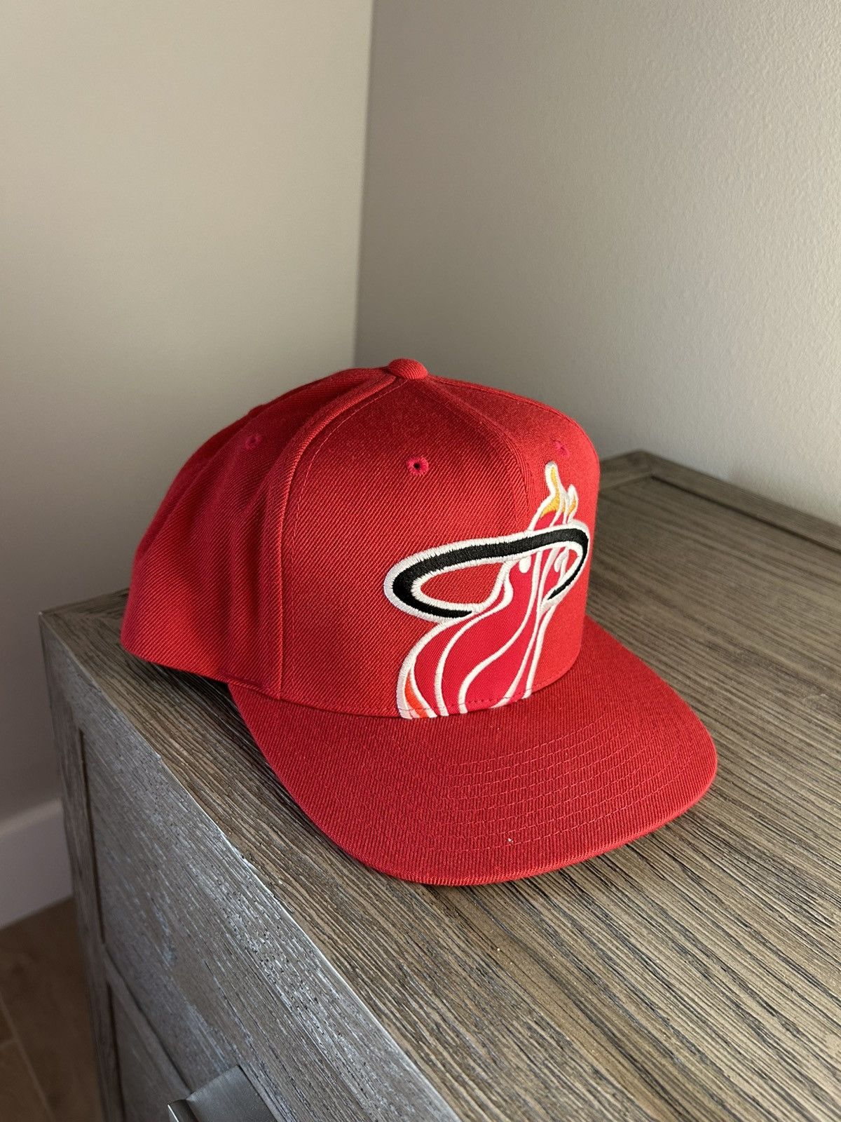 Mitchell & Ness Miami Heat Mitchell and Ness SnapBack Size ONE SIZE - 2 Thumbnail