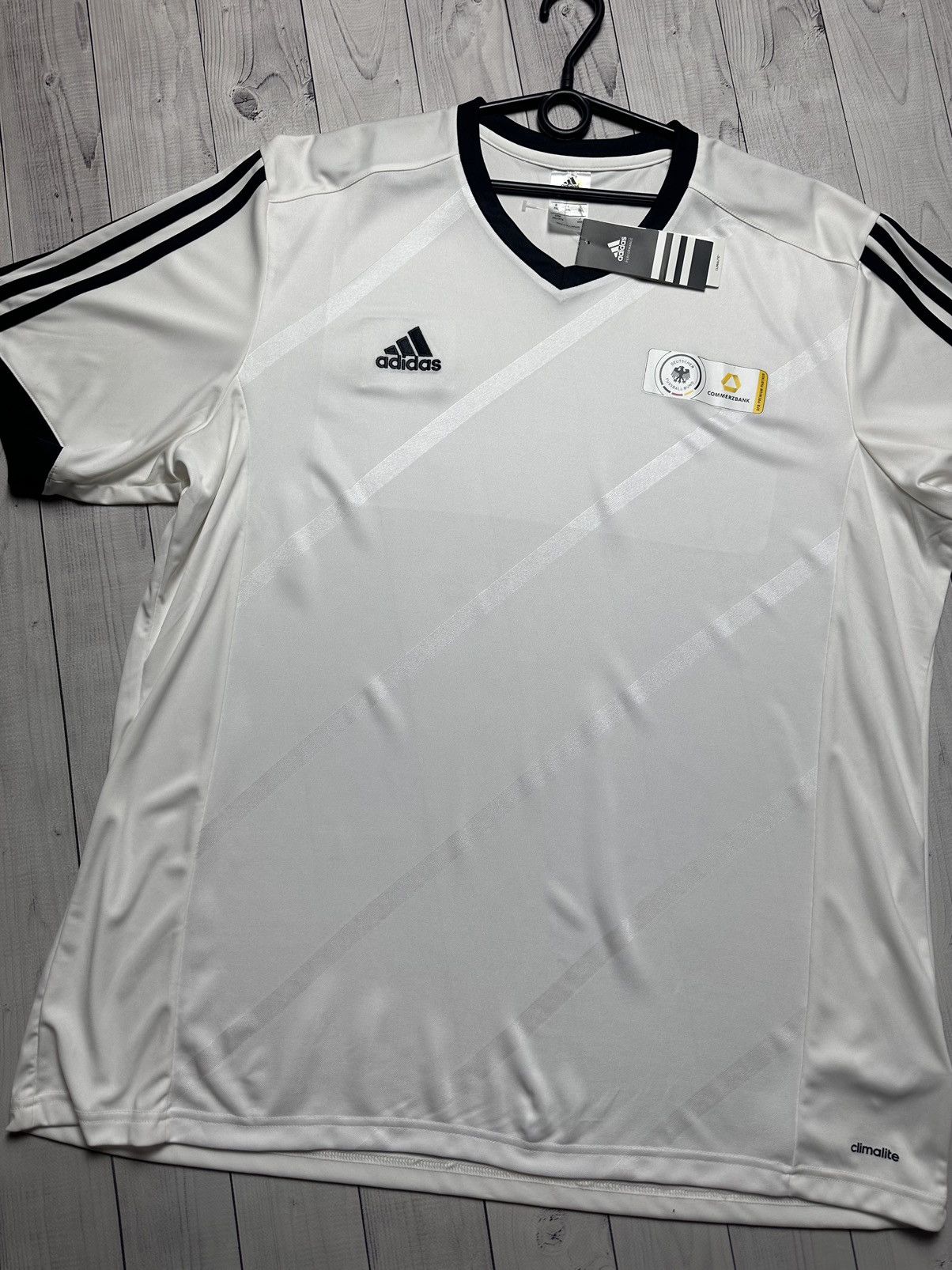Adidas × Vintage Vintage Deutschland soccer jersey Germany size XXL Size US XXL / EU 58 / 5 - 2 Thumbnail