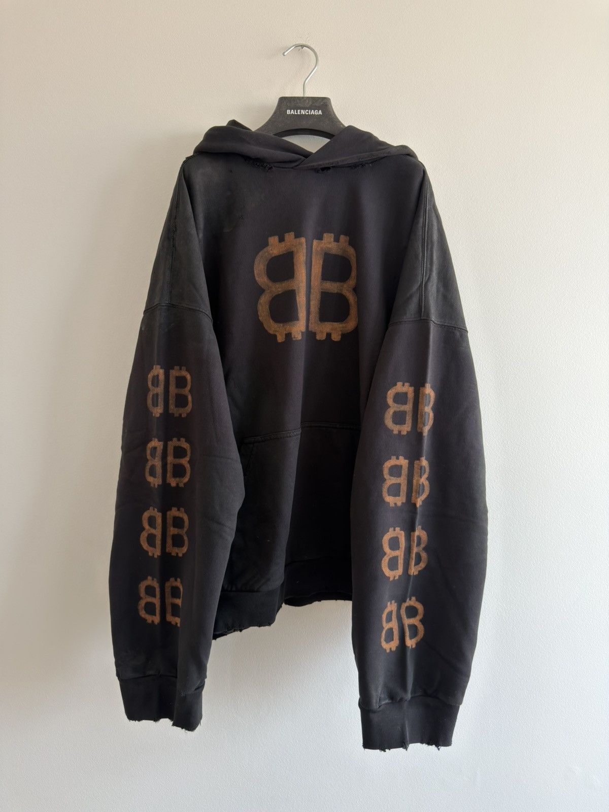 Balenciaga *RARE* BALENCIAGA DEMNA DISTRESSED BITCOIN HOODIE XXL BOXY Size US XXL / EU 58 / 5 - 1 Thumbnail