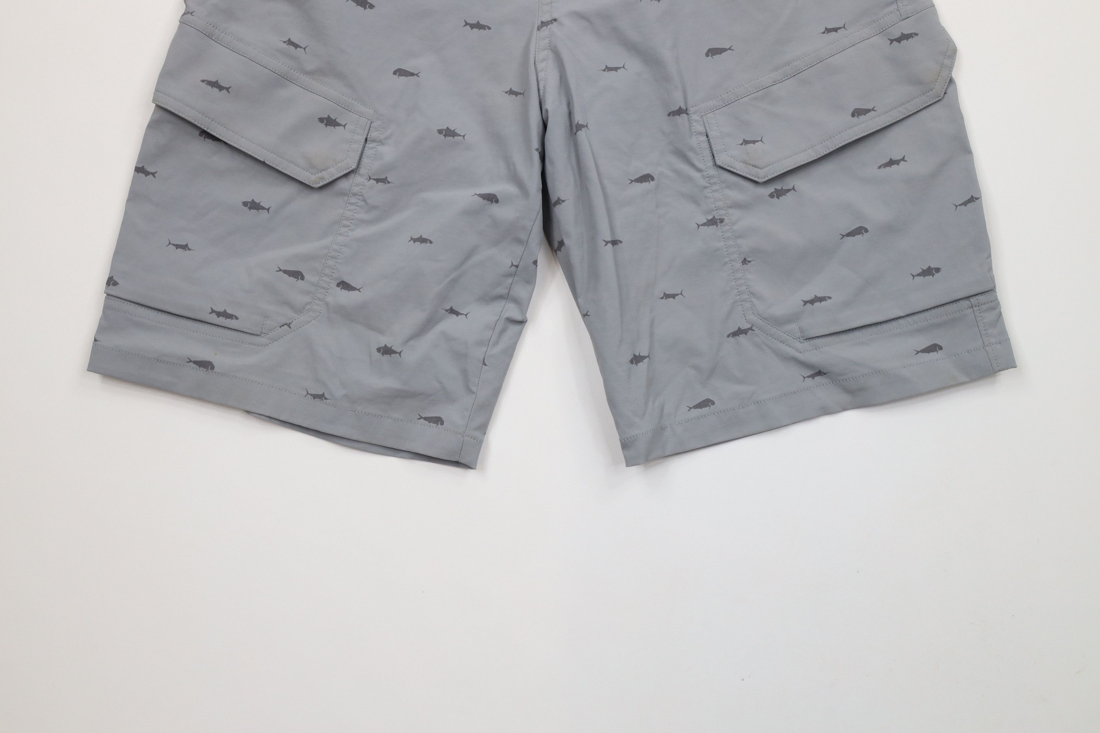 Under Armour × Vintage Under Armour HeatGear Fish All Over Print Cargo Shorts Gray Size US 30 / EU 46 - 4 Thumbnail