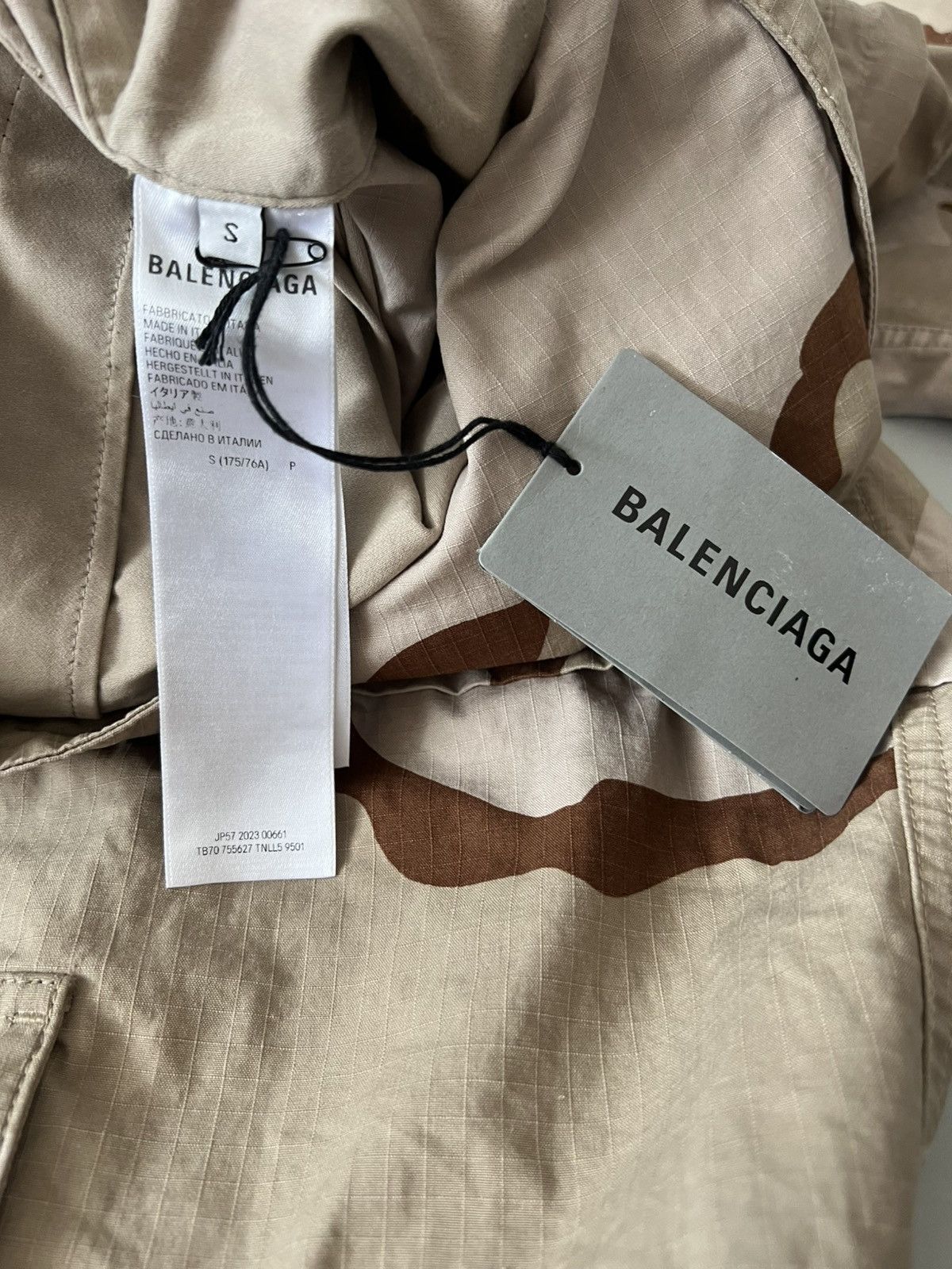 Balenciaga Balenciaga Large Camo Cargo Pants Size US 30 / EU 46 - 6 Thumbnail