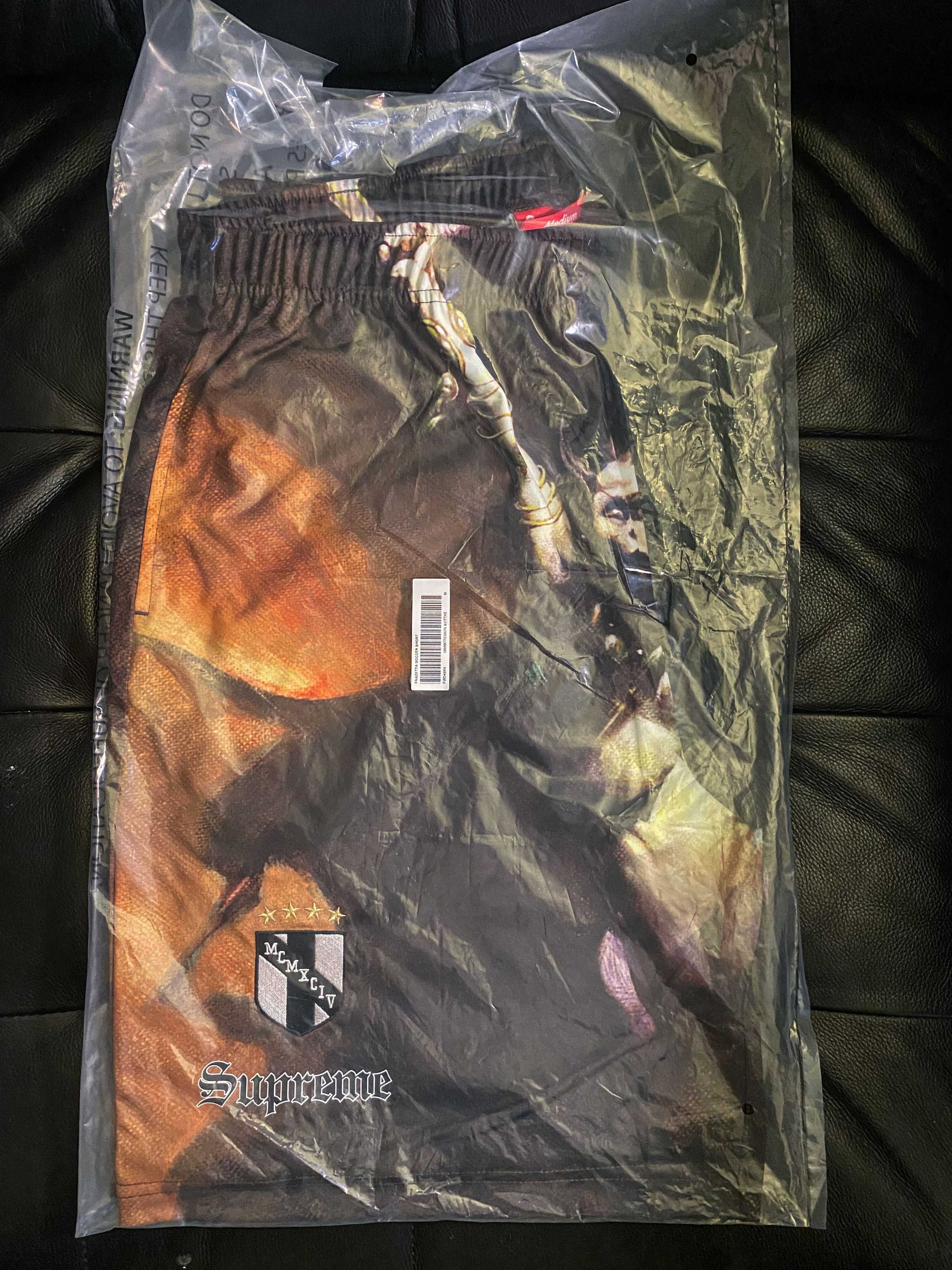Supreme Supreme Frazetta Soccer Short Size US 32 / EU 48 - 2 Thumbnail
