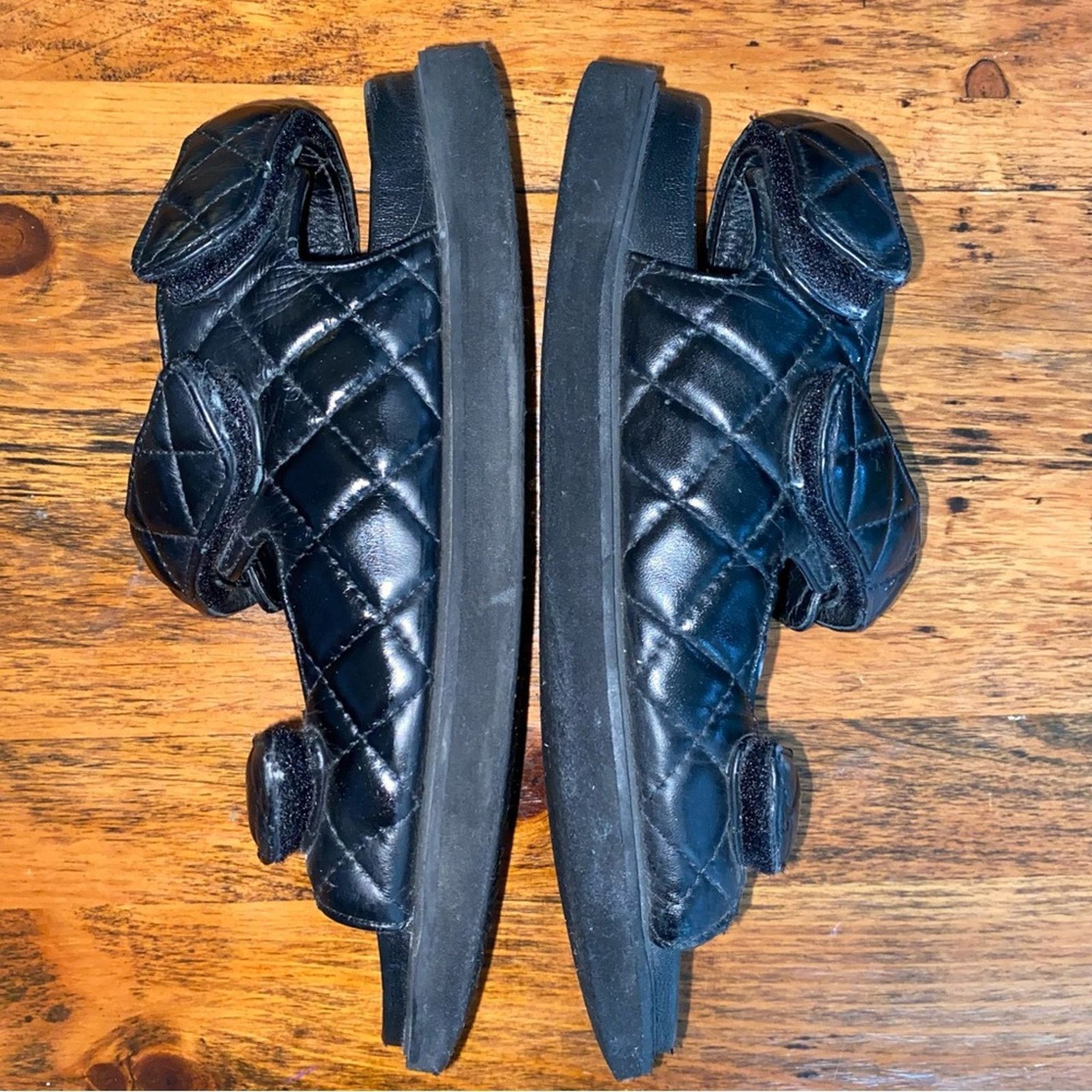 ALOHAS Alohas $210 Black Quilted Hook Loop Sandal Spain 38 7 7.5 Size US 7.5 / IT 37.5 - 7 Thumbnail