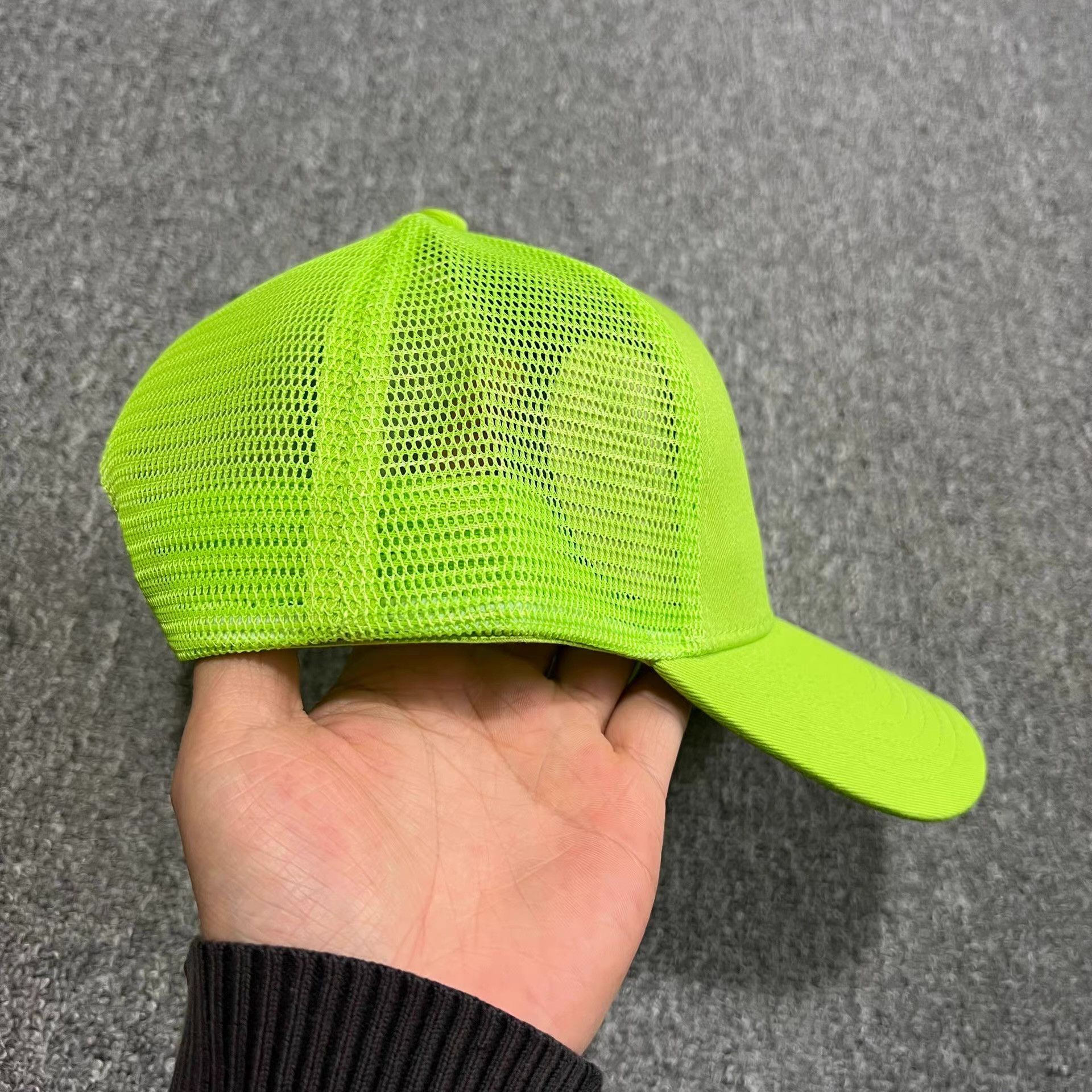 Cross Colours rossCurvedBrimEmbroideredMeshTruckerBaseball Cap Visor Q7 Size ONE SIZE - 6 Thumbnail