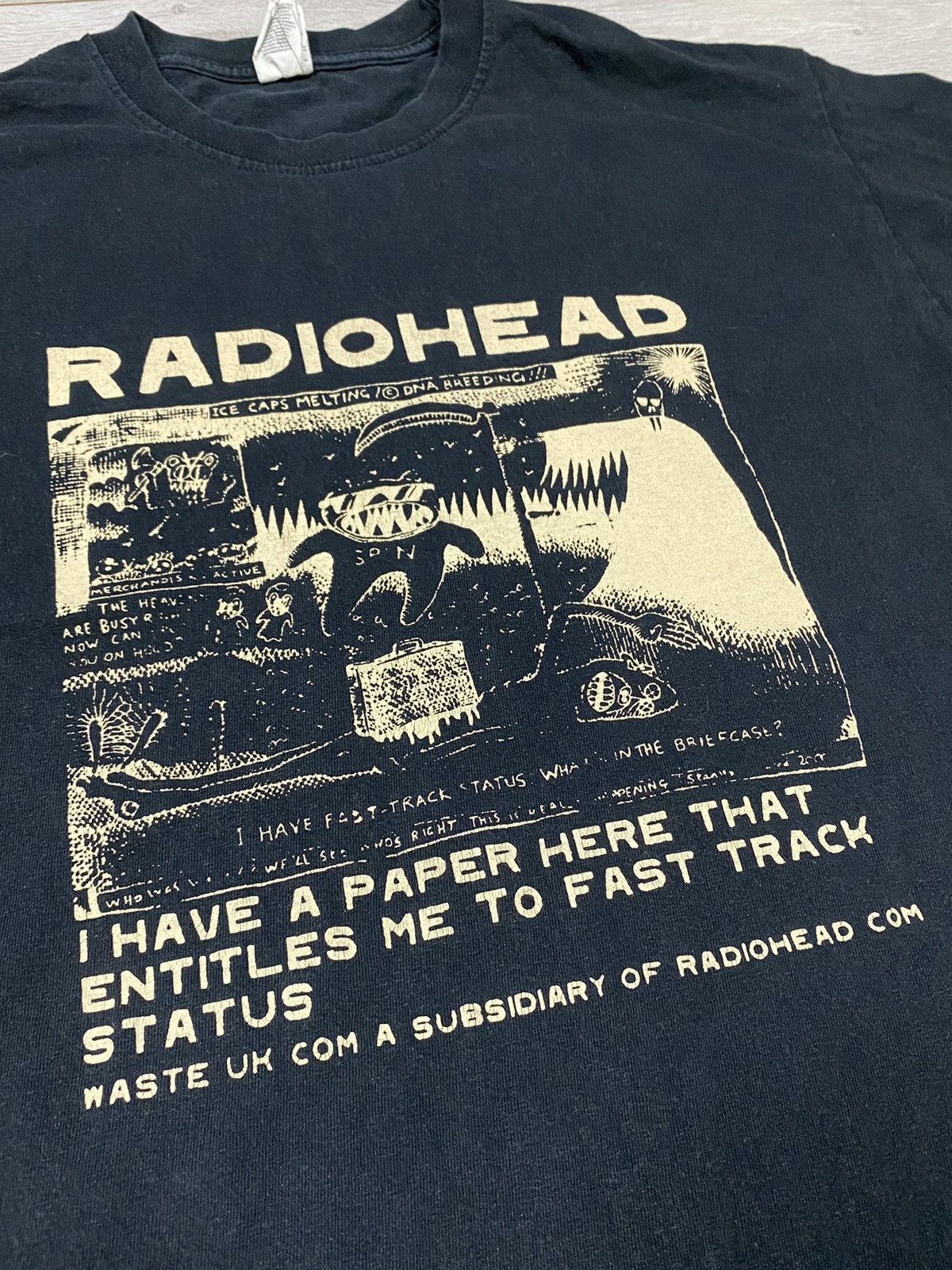Vintage Vintage Y2K Radiohead - Ice Caps Melting Size US L / EU 52-54 / 3 - 3 Thumbnail