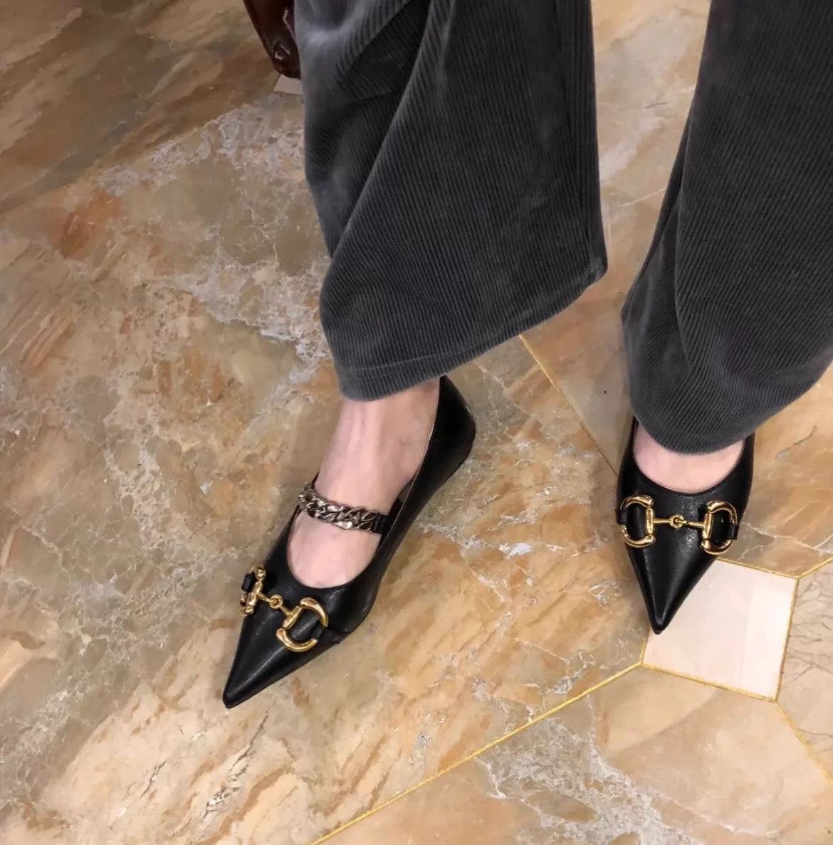 Gucci Gucci Black Horsebit Pointed Toe Flat w/box 36 Size US 5.5 / IT 35.5 - 7 Thumbnail