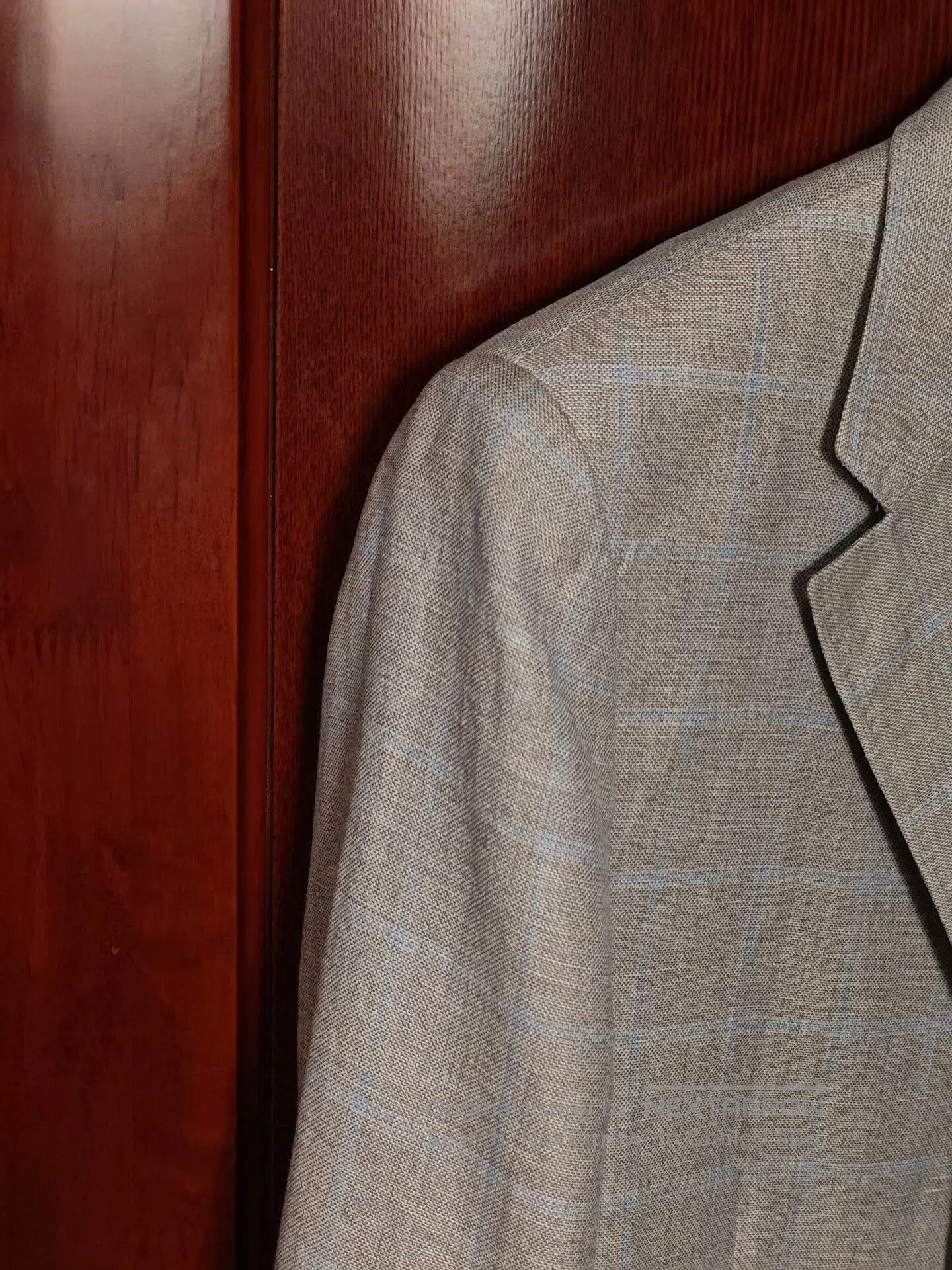 Corneliani Corneliani Italian Wool-Linen Suit Jacket. Size US M / EU 48-50 / 2 - 3 Thumbnail