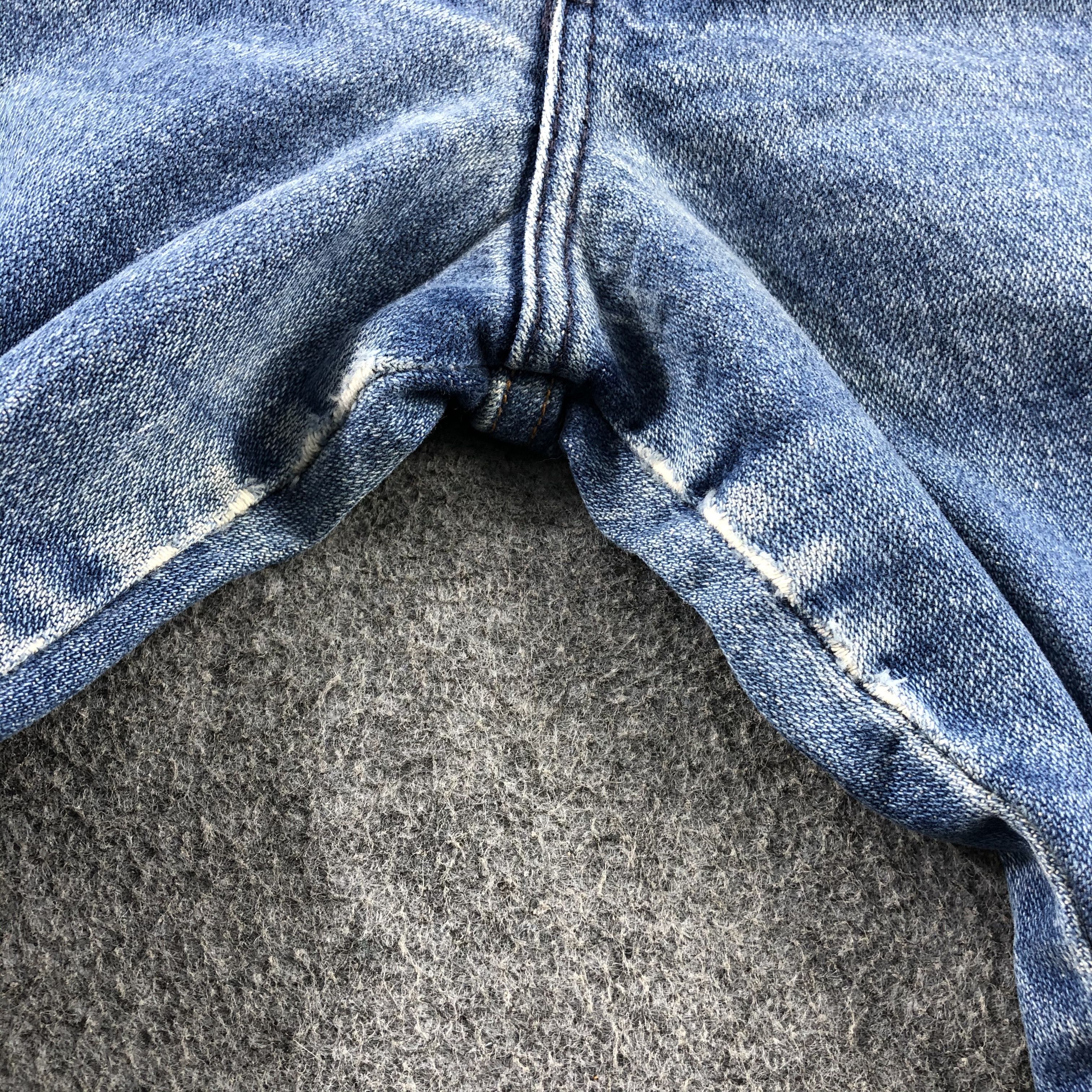 Vintage Vintage Blue Wash Wrangler Jeans-J2401 Size US 28 / EU 44 - 7 Thumbnail